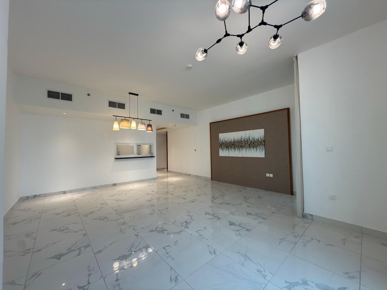Vacant Unit With Maid's Room Canal View Spacious Apartment