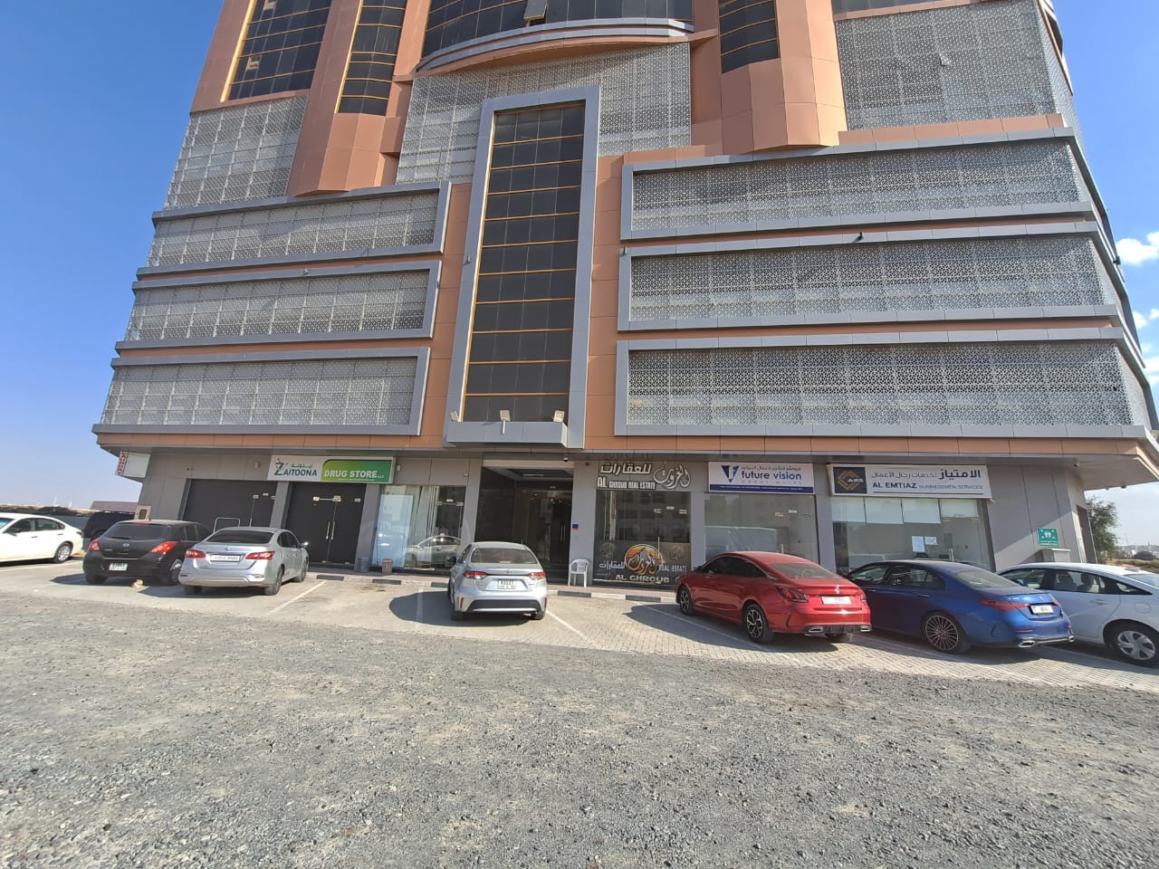 Affordable Luxury: Ready-to-Move 2 Bedroom Apartment with Easy EMI