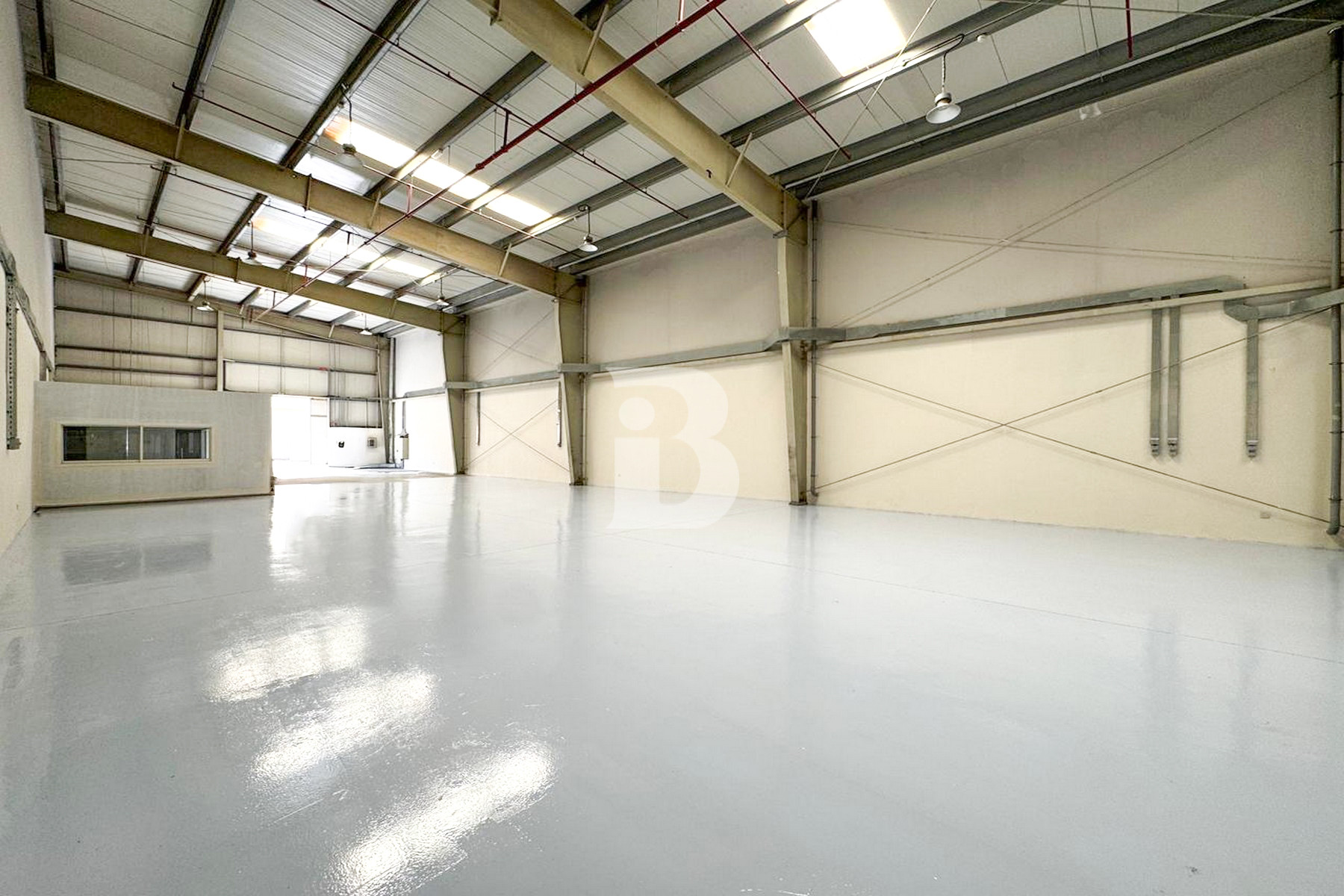 75 kW Power | Loading Area | Ready to Move