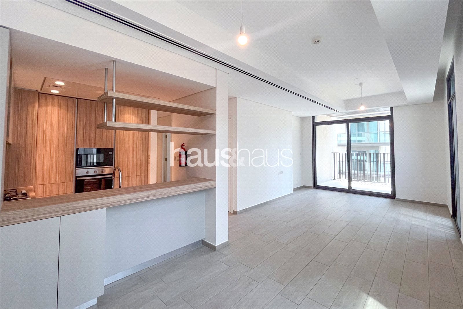 Vacant | High Floor | 2x Parkings