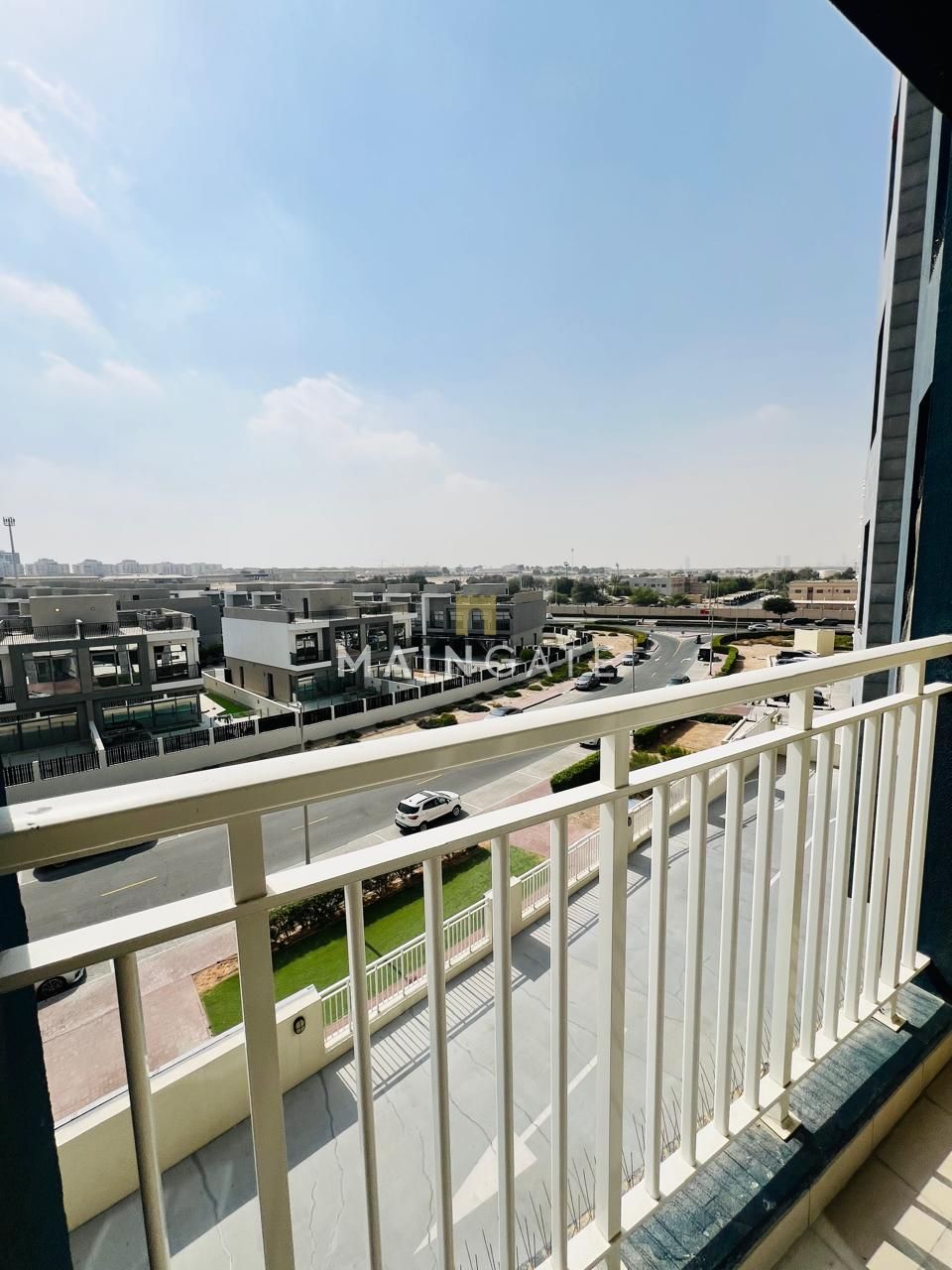 Spacious & Modern Apartment | Bright 1 BHK