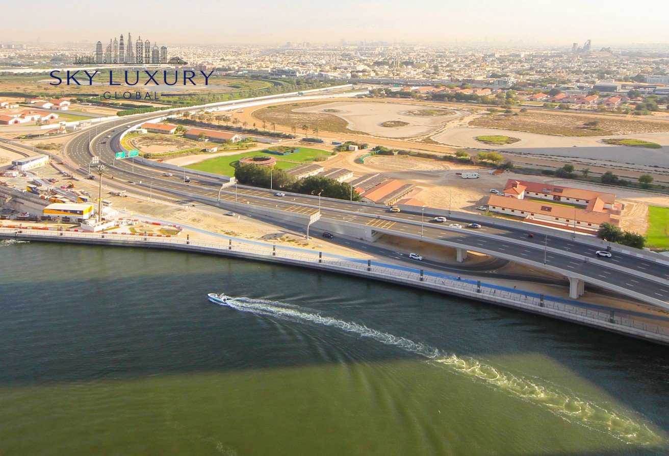 CANAL VIEW | PREMIUM FURNISHINGS | MOVE IN READY