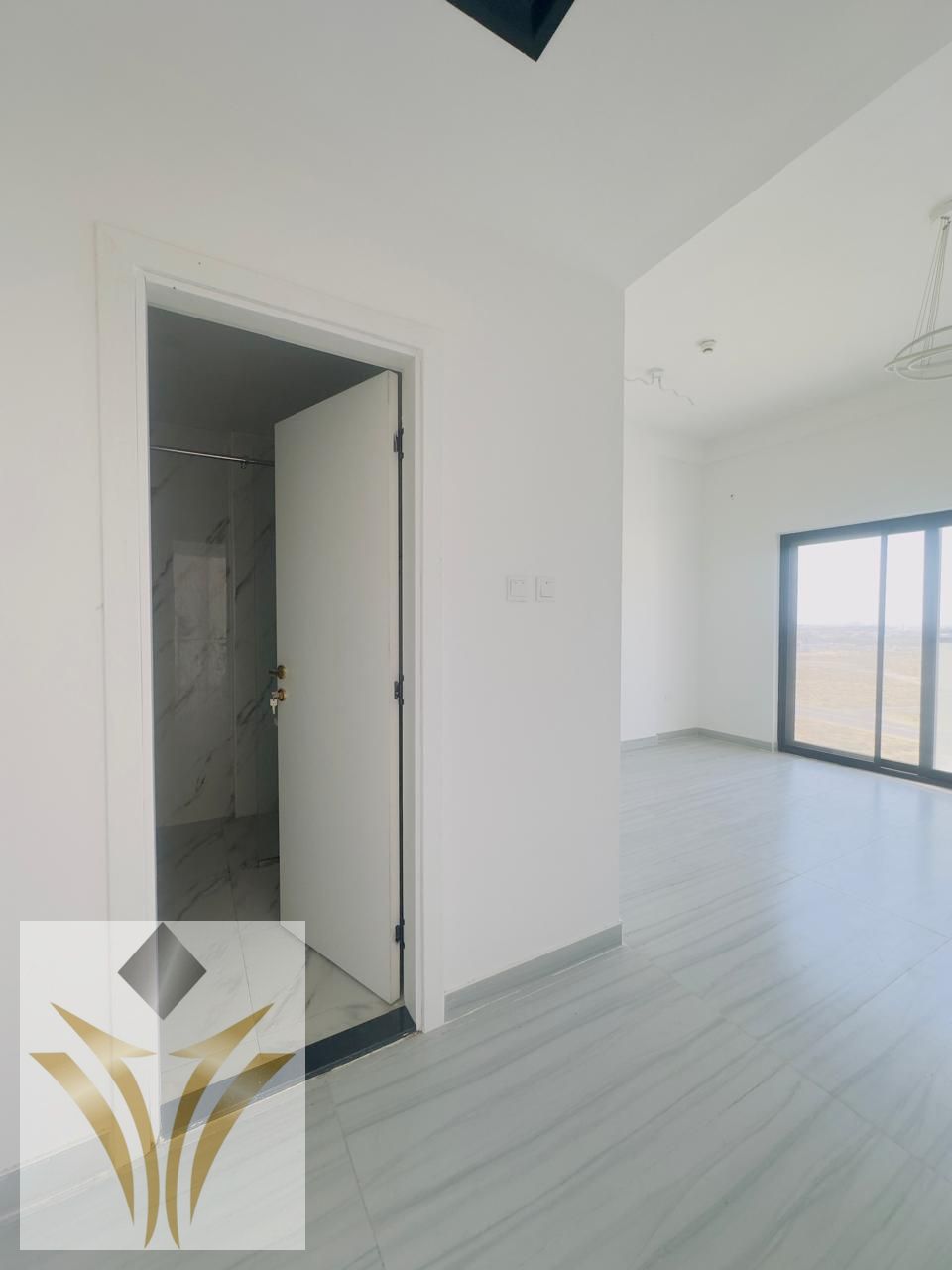 Spacious 1 BHK Apartment 4 Cheques Family-Friendly