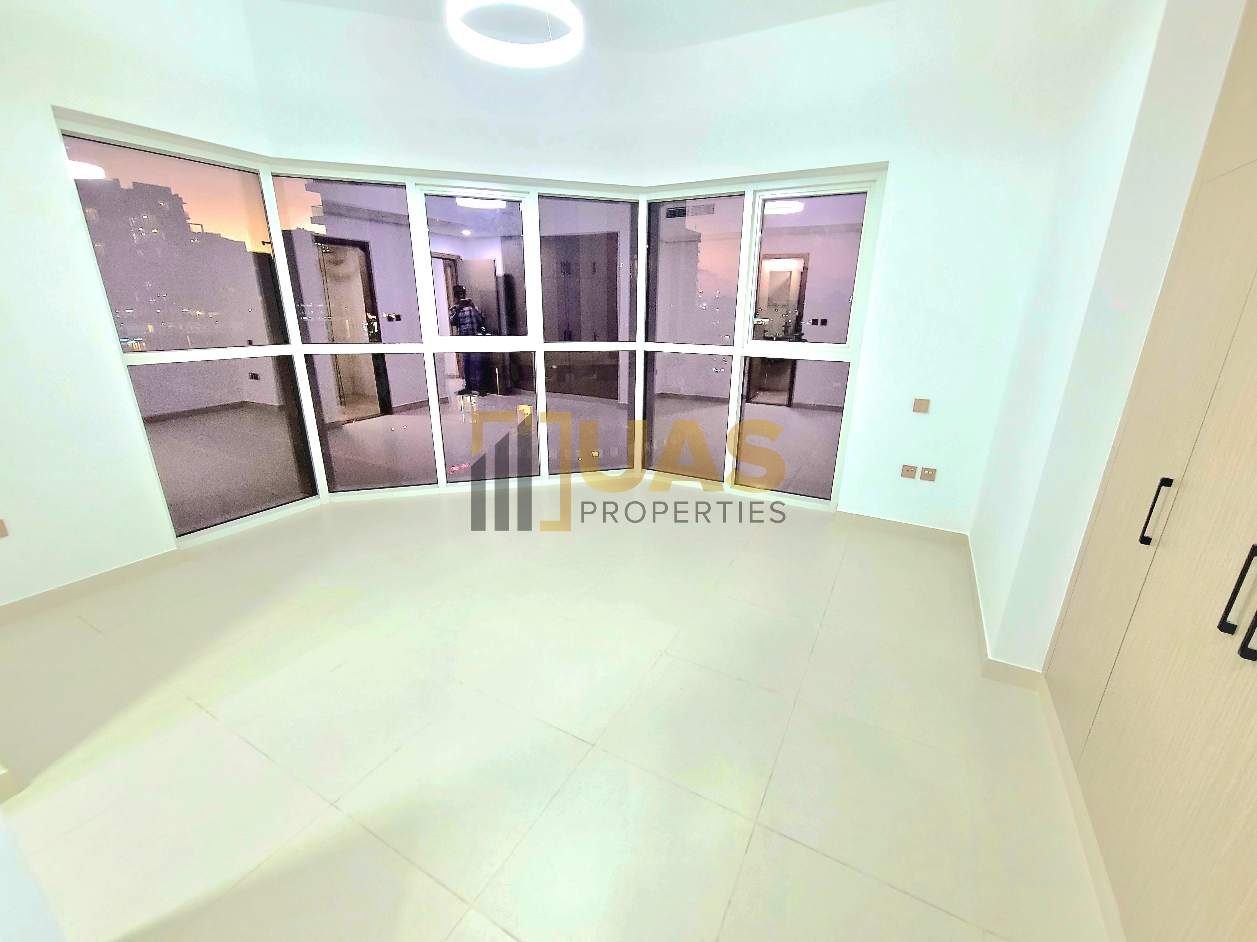 Luxurious 2BHK | IMPORTANT FINISHING | HUGE SIZE