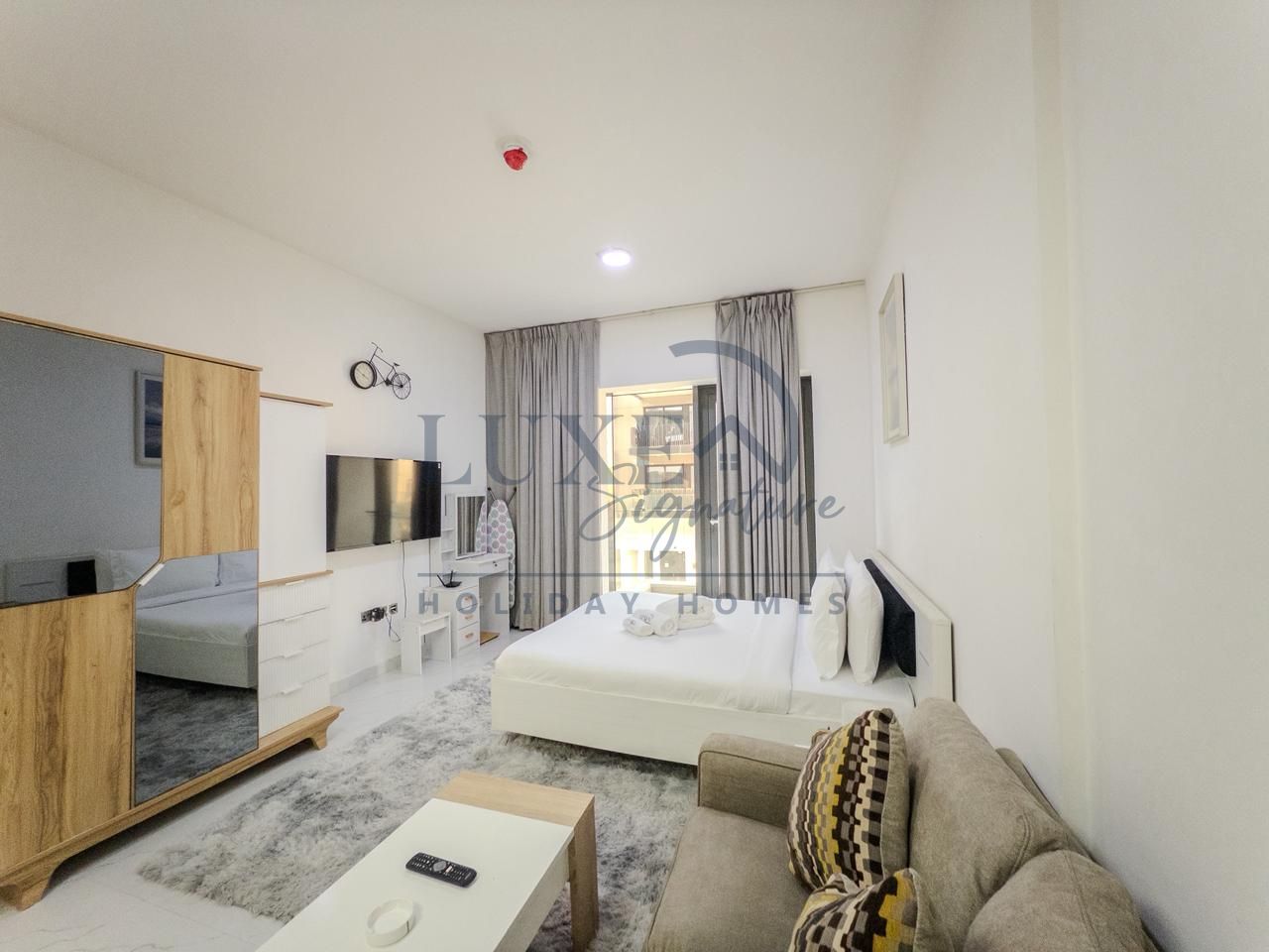 CLASSY FURNISHED STUDIO || PRIME JVC LOCATION || CALL US NOW