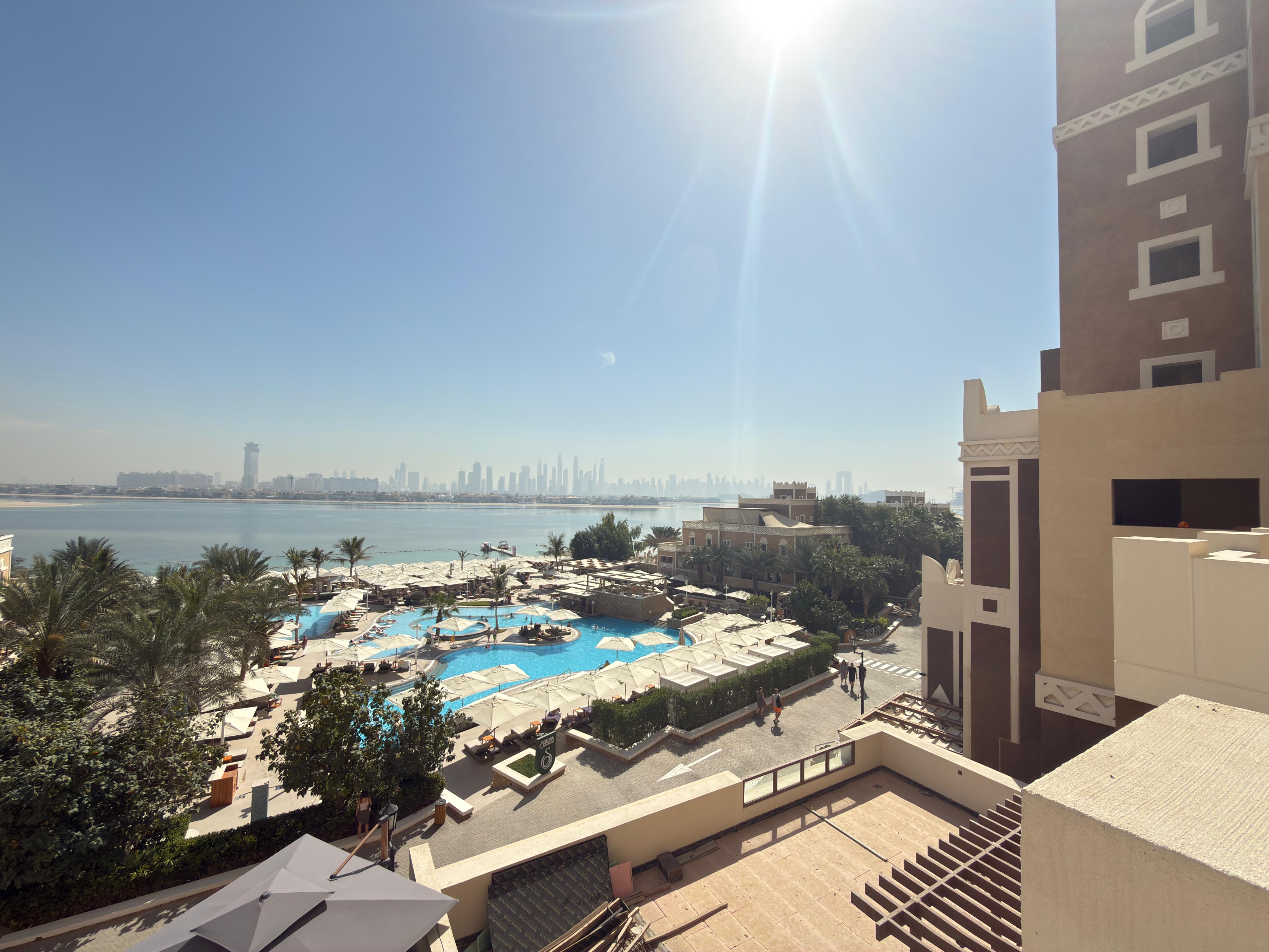 Spacious 2bedroom With Beautiful Palm View