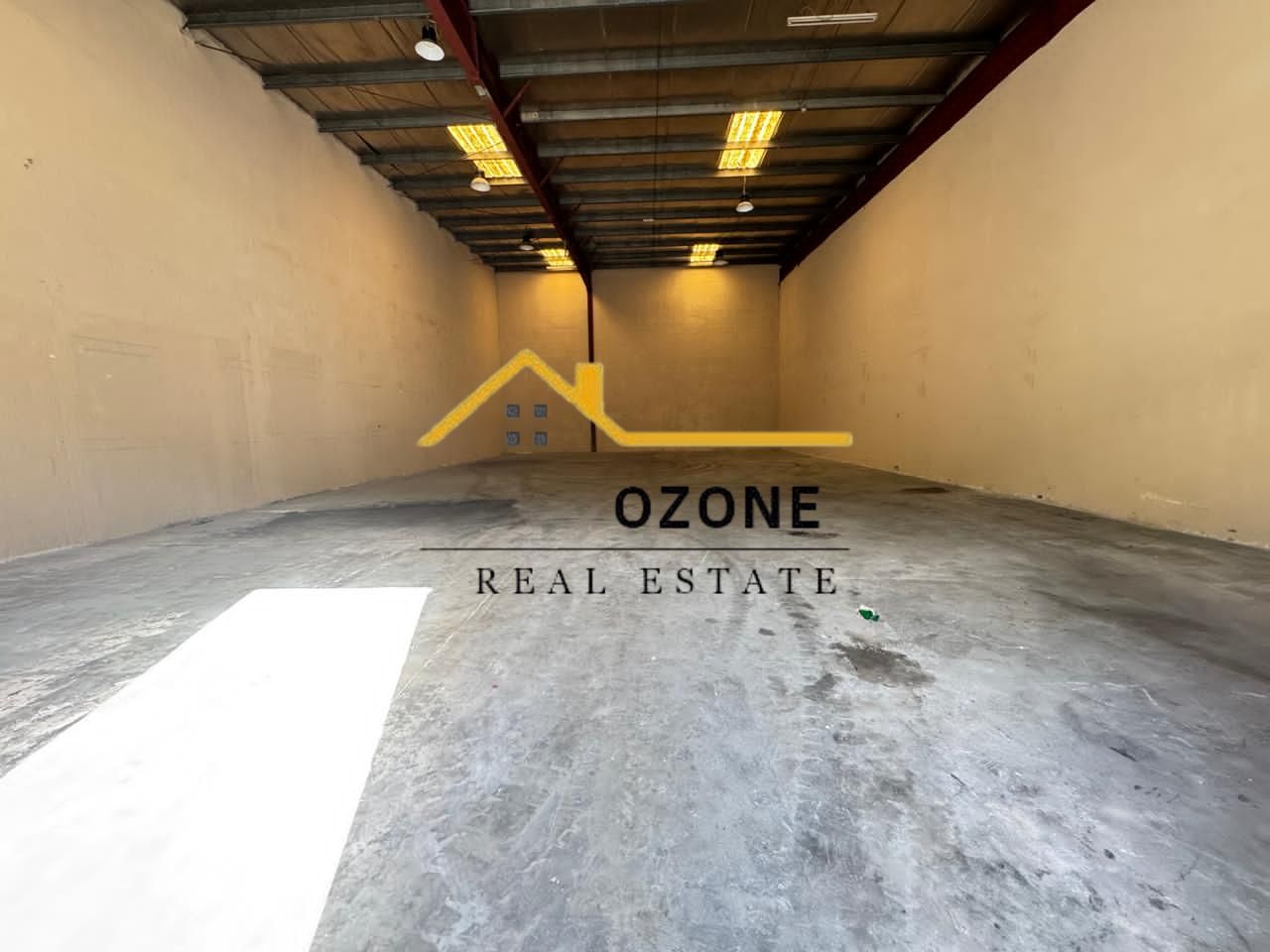 High-Clearance Storage Warehouse – Industrial 15