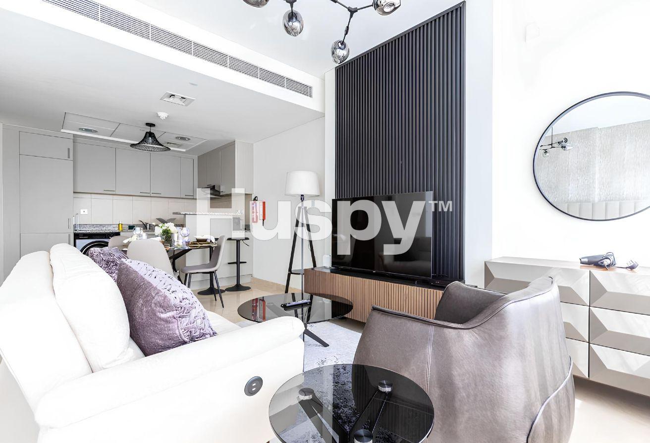 Upgraded | Fully Furnished | Spacious