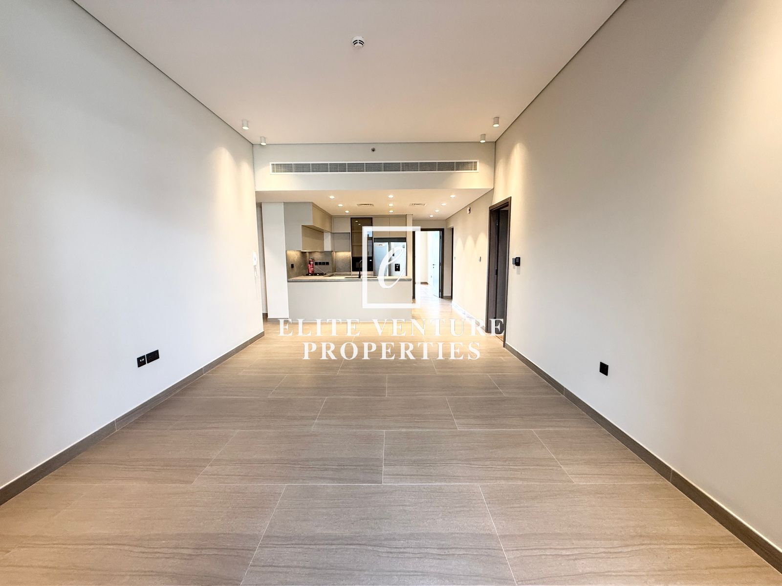 VACANT | 3 BEDROOM | HUGE LAYOUT | PRIME LOCATION