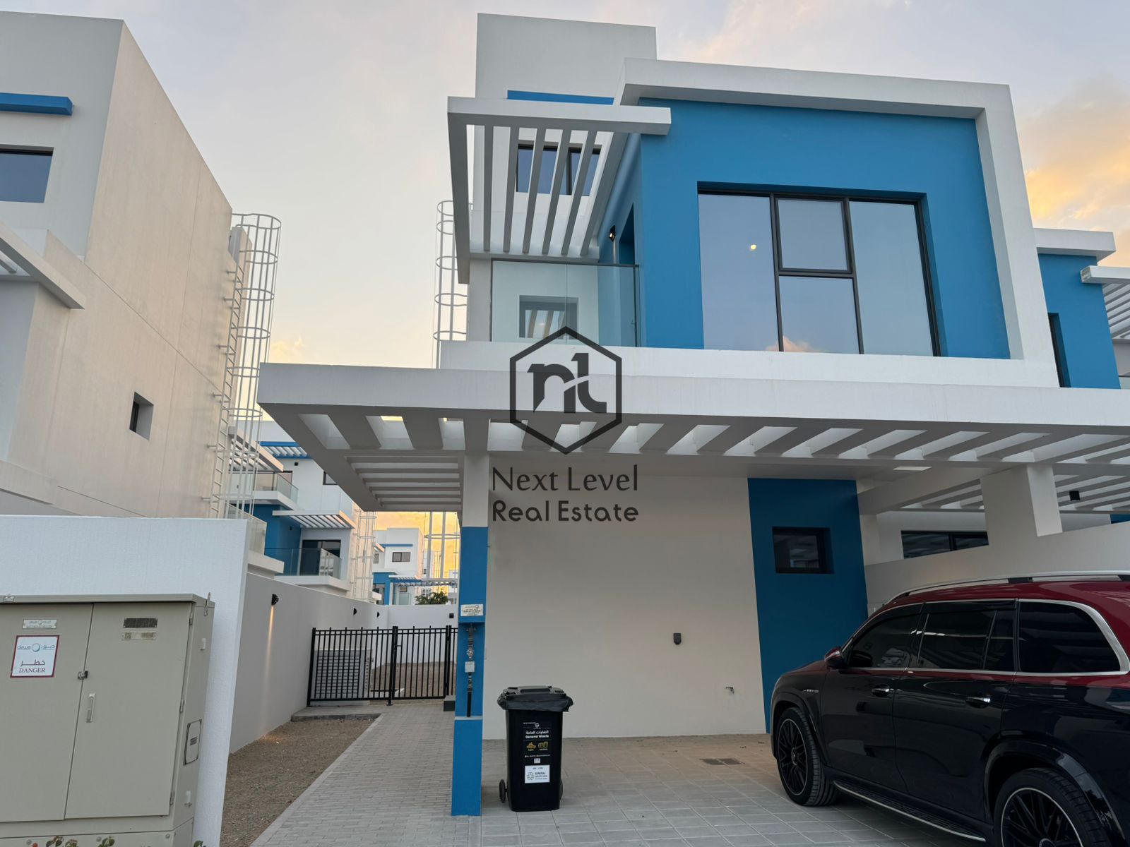 Premium Corner 5BR Townhouse | On the Park | Mortgage Eligible