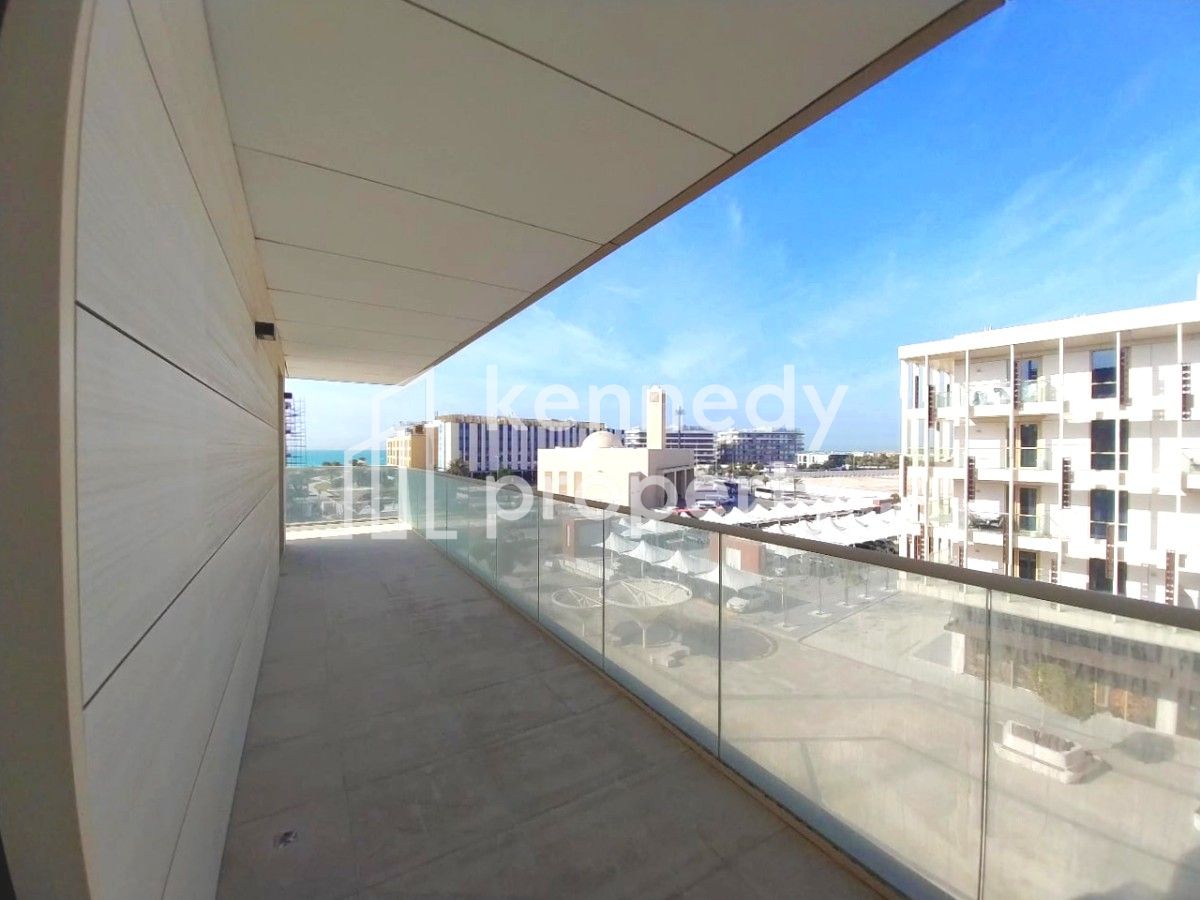 Corner Unit | Partial Sea View | Ready to Move In