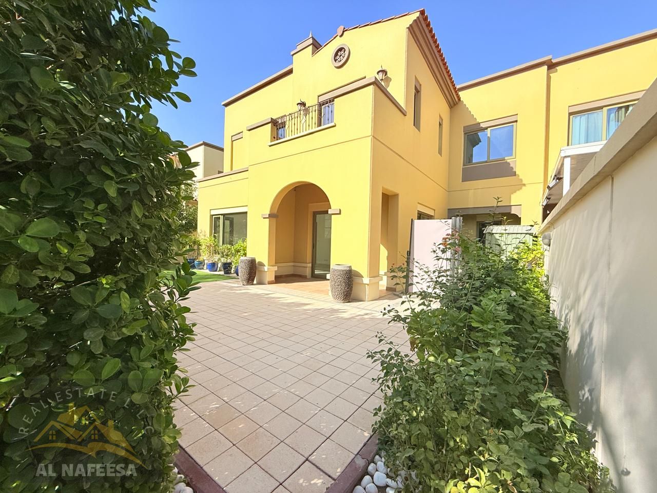 GOOD COMMUNITY SPACIOUS 3 BHK STUDY AND MAID ROOM VILLA AT MUSHRIF VILLAGE