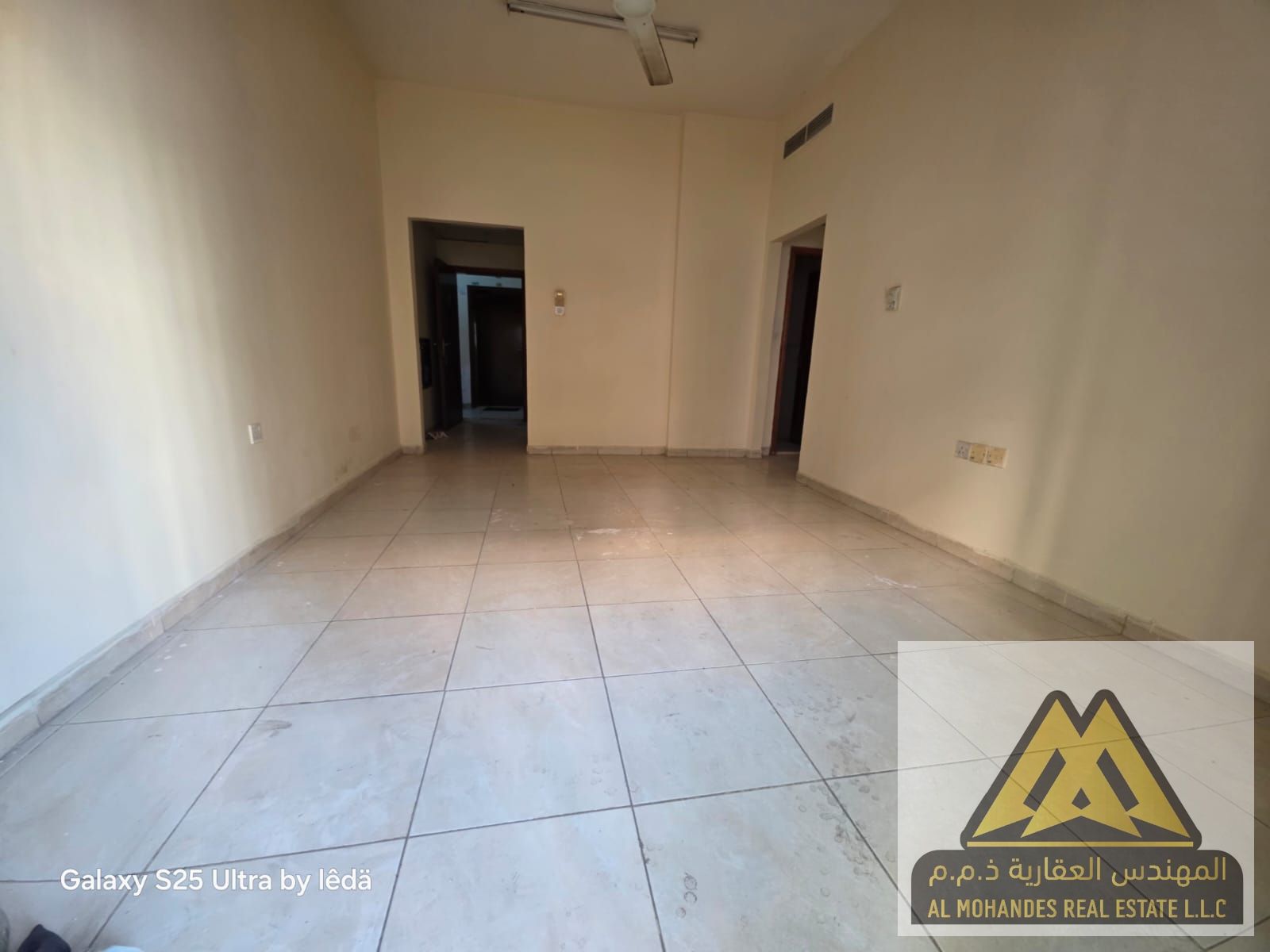 For Rent | 2 Bedrooms & Living Room – Al Nakheel (Gold Souk) Balcony overlooking the street – Prime Location