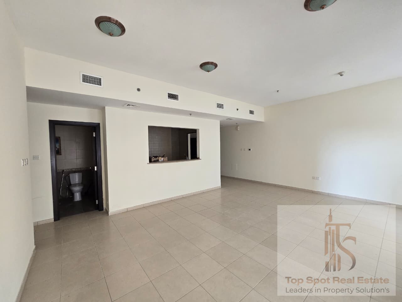 Well Maintained | Prime Location | Huge Layout