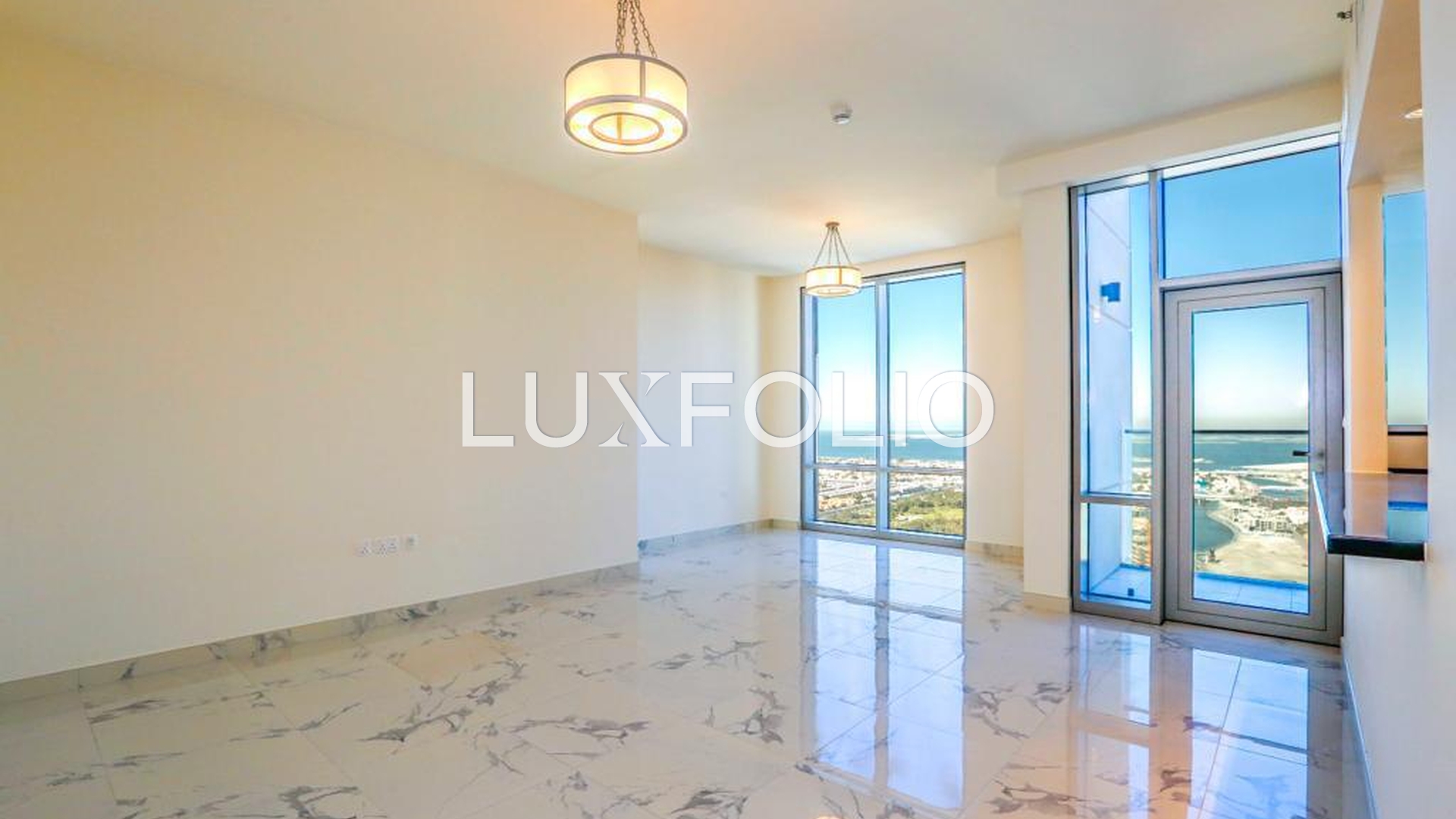 Unfurnished | High Floor | Large Layout