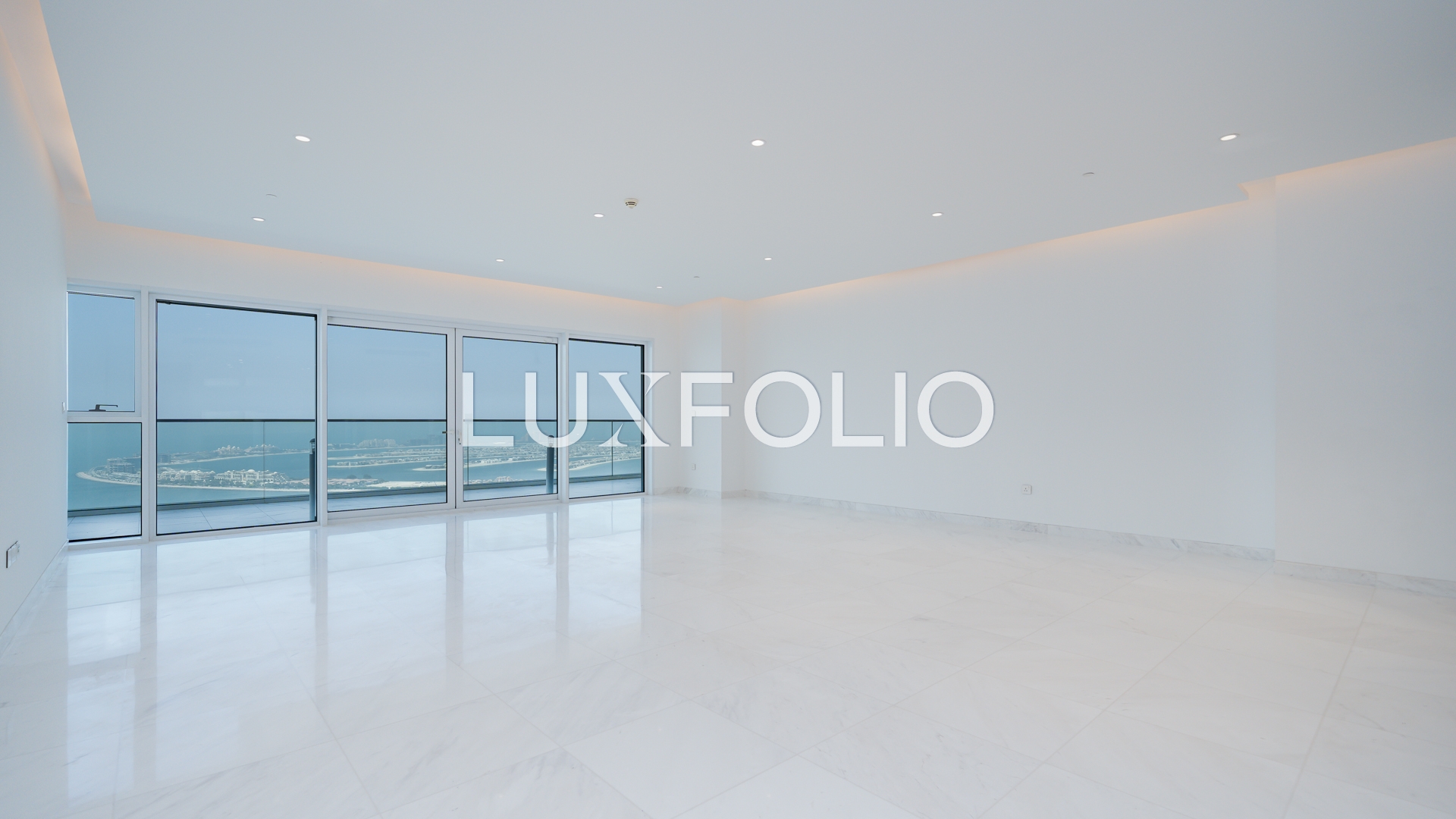 High Floor | Private Lift | 360 Views
