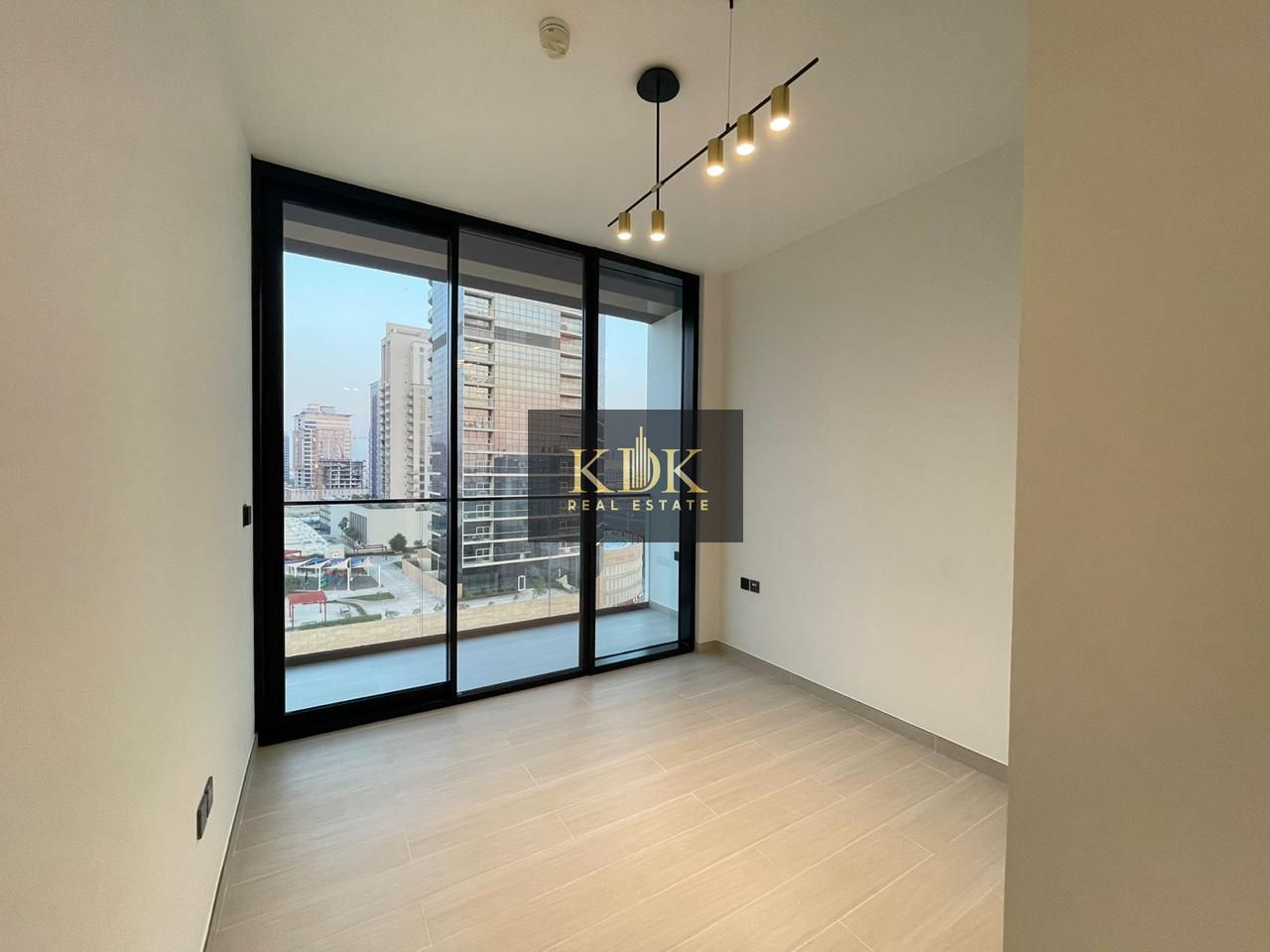 Modern 1BHK | Fitted Kitchen Appliances | Call now