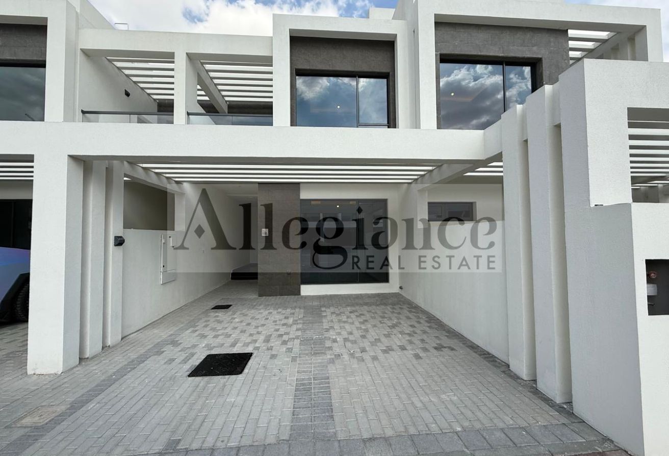 4-Bedroom Single Row Townhouse | Trump Estates