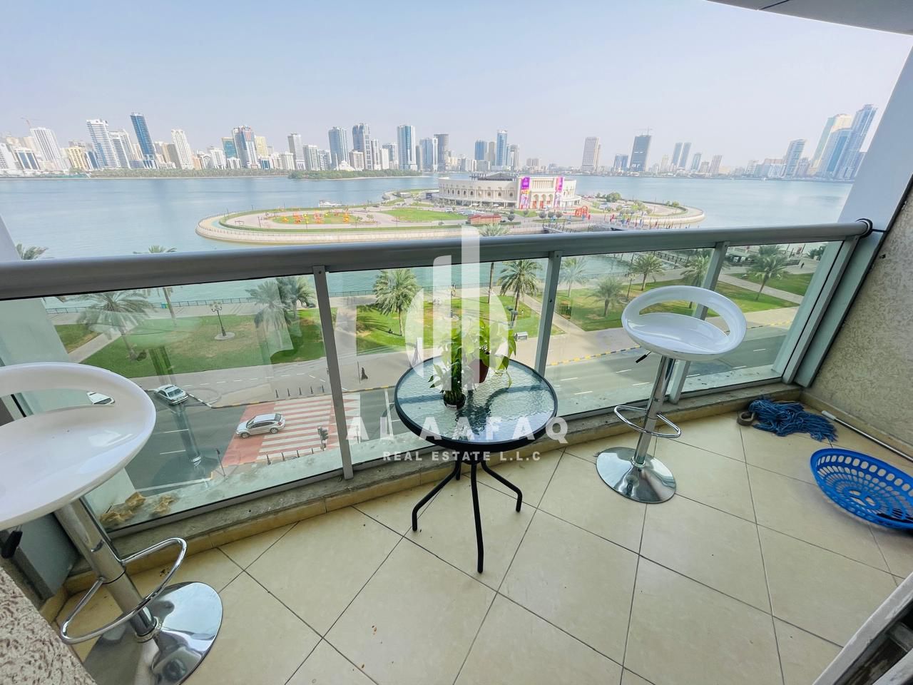 Spacious 3BHK| Master Bedroom | Maids Room