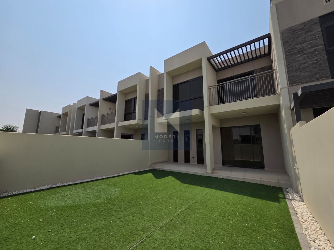 3+Maid | R2-MB | Single Row Road View | Near Pool