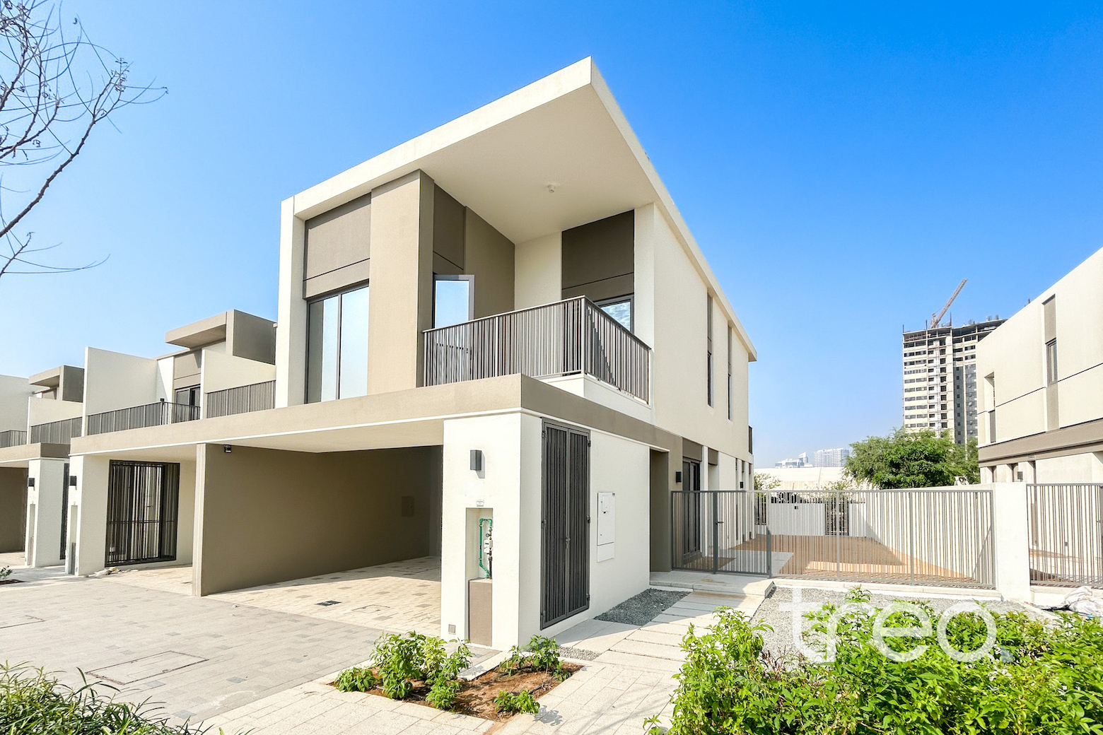 Vacant | Near pool and park | Brand New