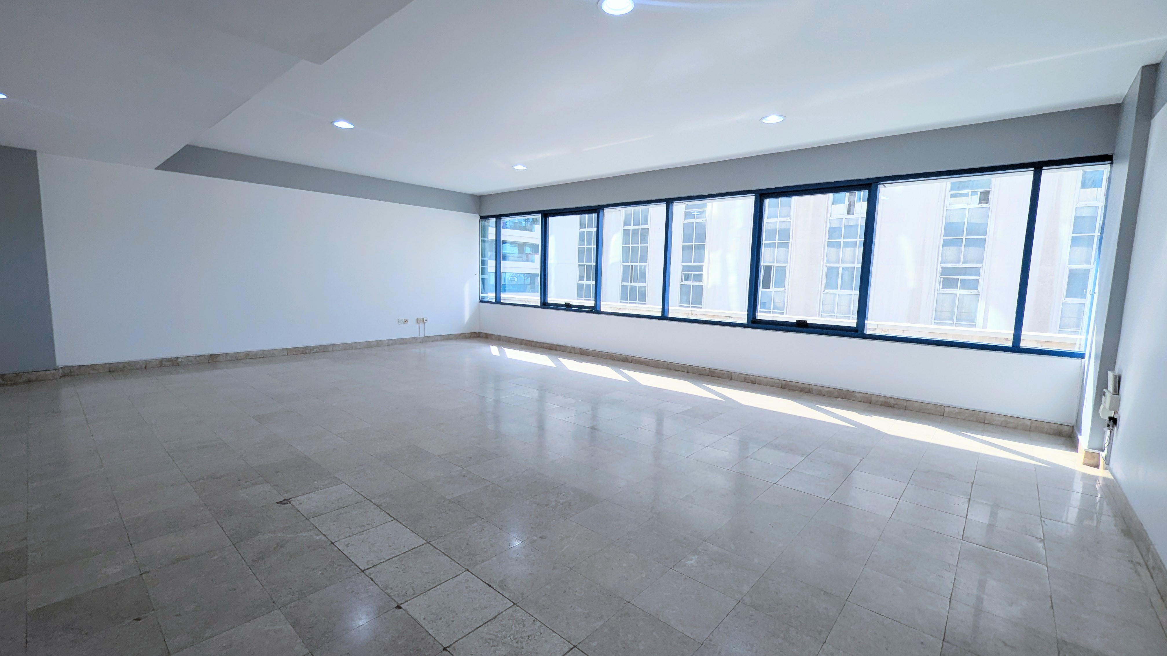 3 BHK |•| CHILLER & WATER FREE |•| HUGE SIZE LAYOUT |•| CLOSE TO METRO