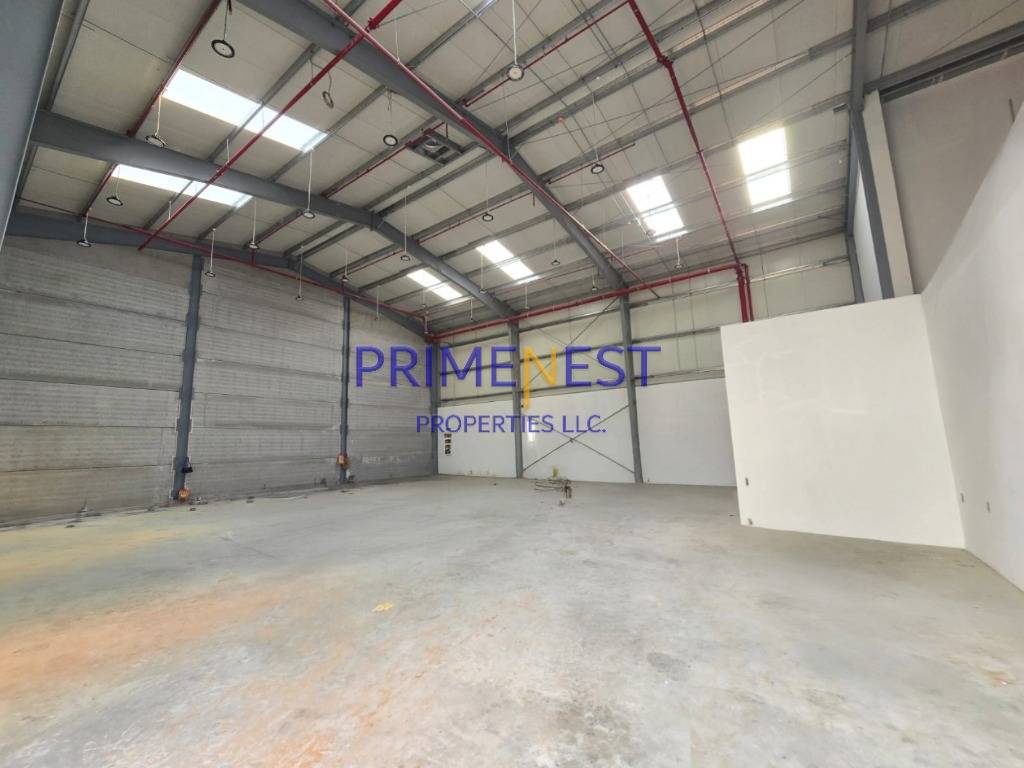 BRAND NEW MULTIPLE WAREHOUSES| AVAILABLE ON MAY