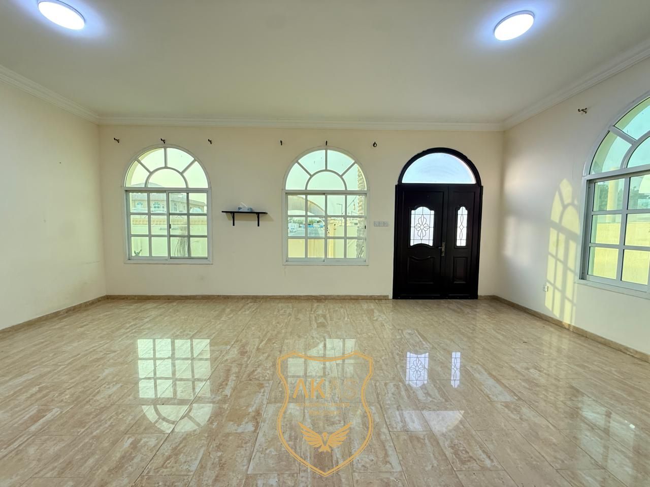 Luxury 3 Bedroom Villa | For Rent
