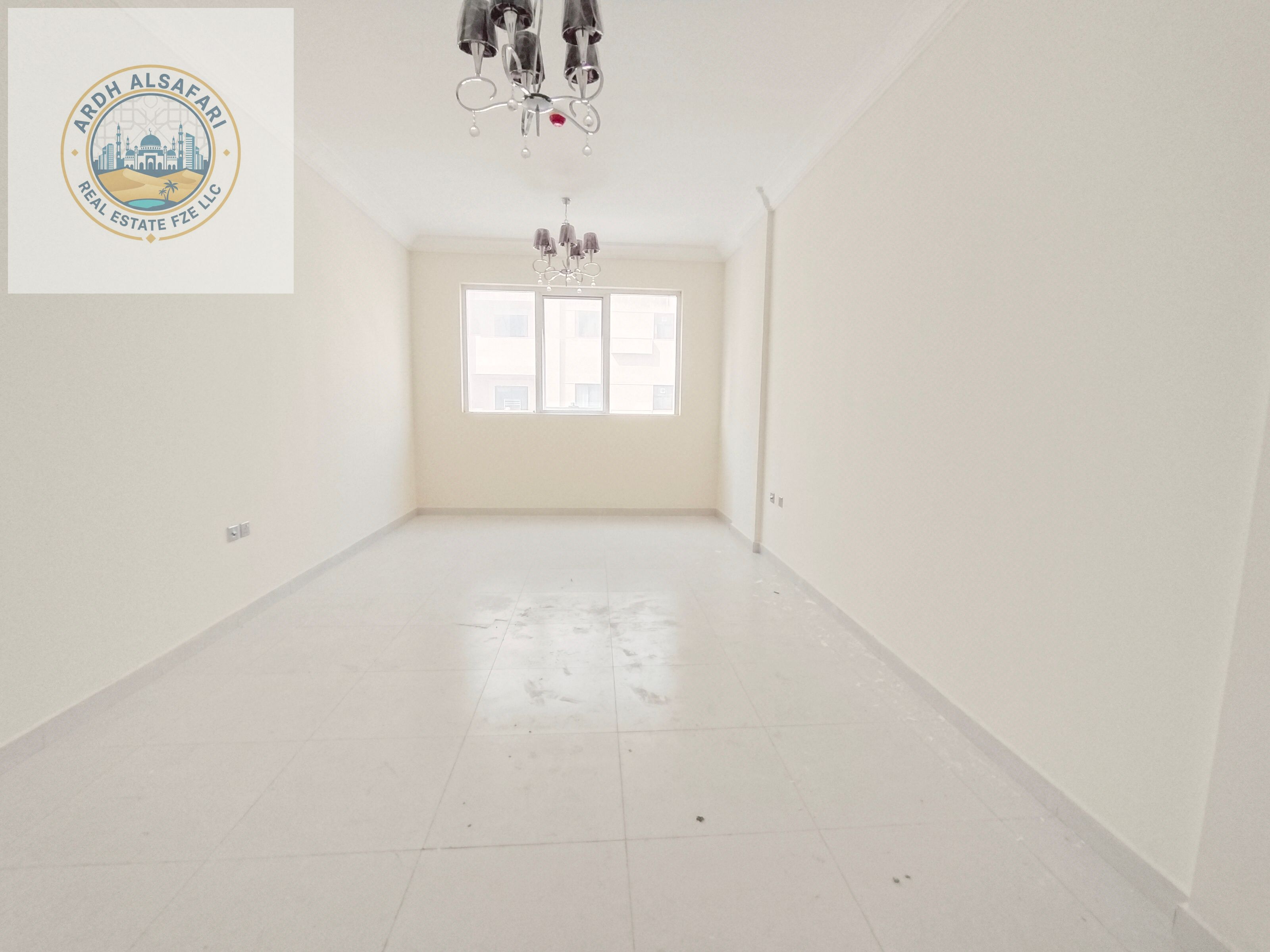 Like a brand new building spacious apartment 1bhk for family in a reasonable price at a prime location