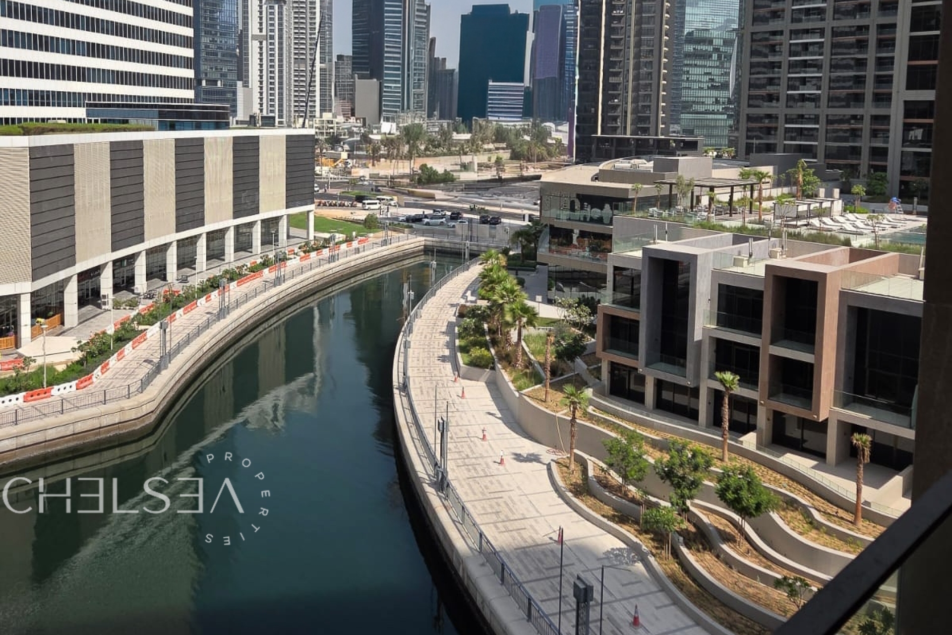 CANAL VIEW | BRAND-NEW | WATER-FRONT SIMPLEX