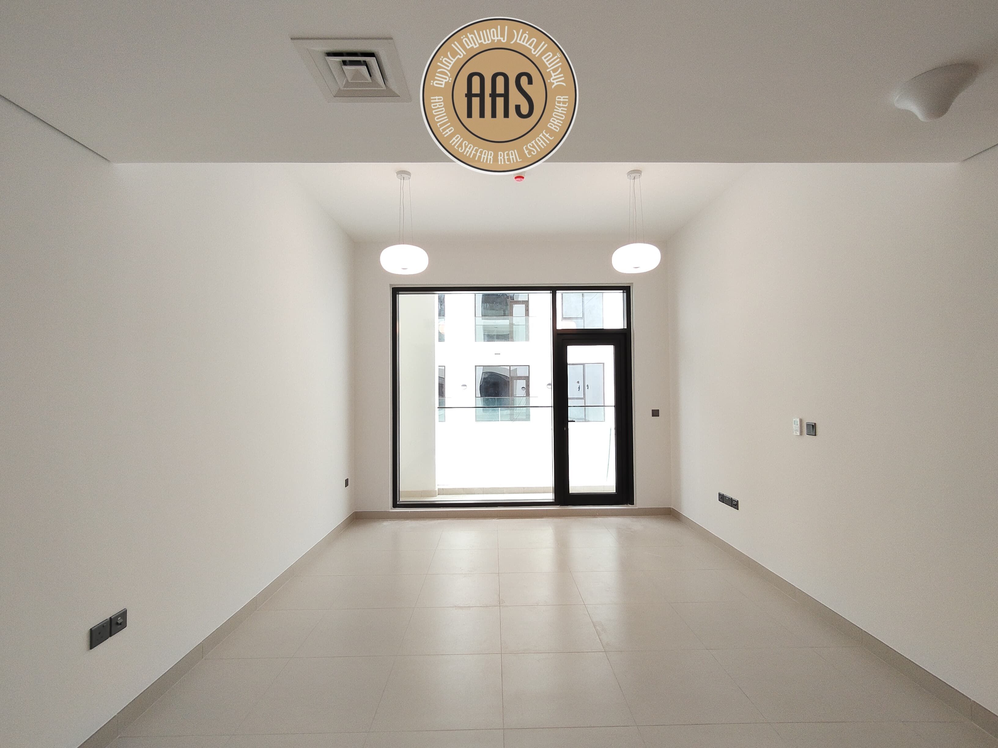 Luxurious 1 bedroom Hall || Balcony || Ready To Move In || In 75K Only