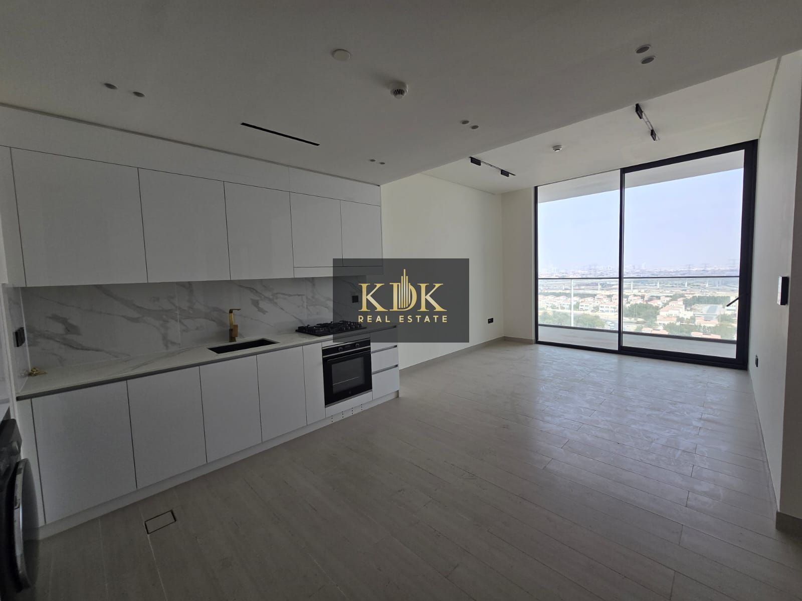 Pool View | Unfurnished 1BR with Great Amenities