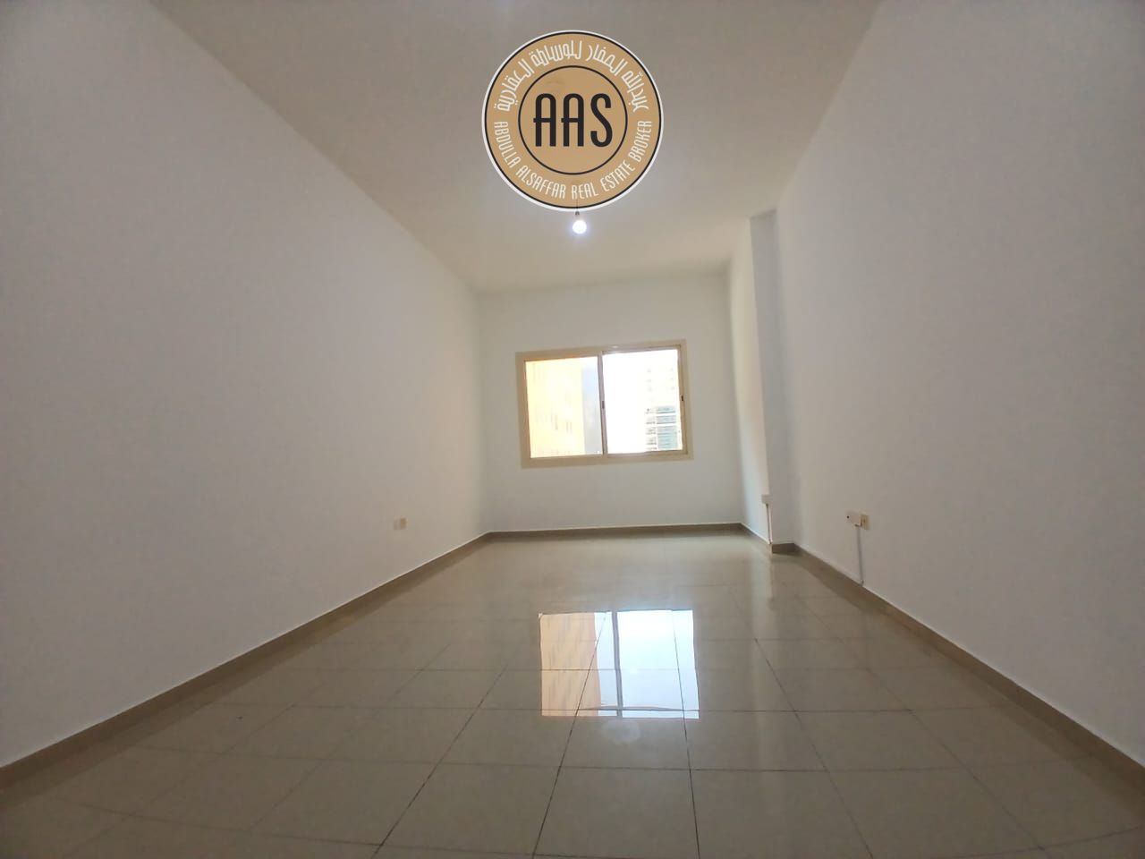 Front of pond park Studio with all amenities