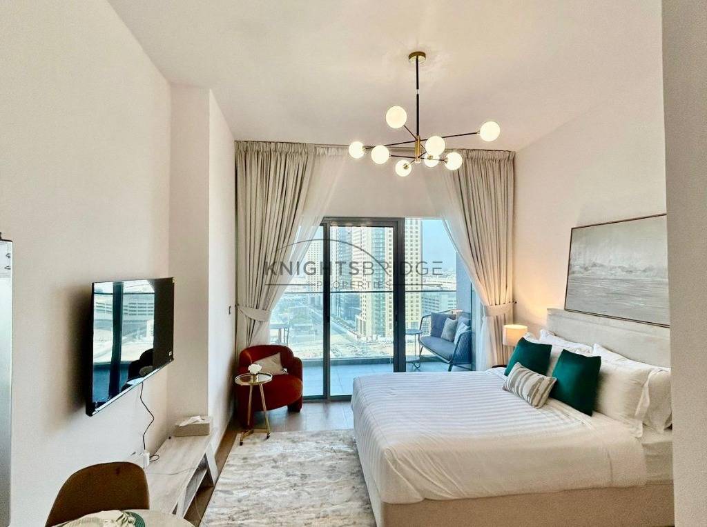 Luxurious Studio | Multiple Cheques | Near Metro