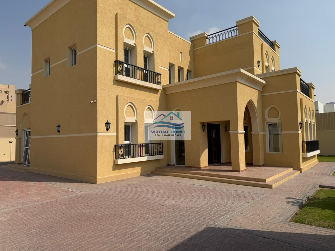 Upgraded Villa l Ready to move l Prime Location