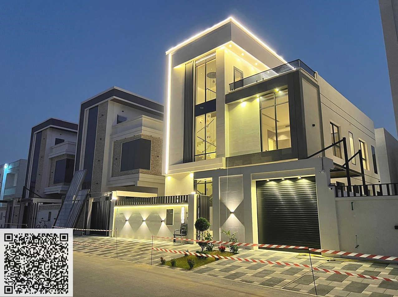 Luxury villa for sale in Al Yasmin area - next to Al Hamidiya Park, 5 rooms