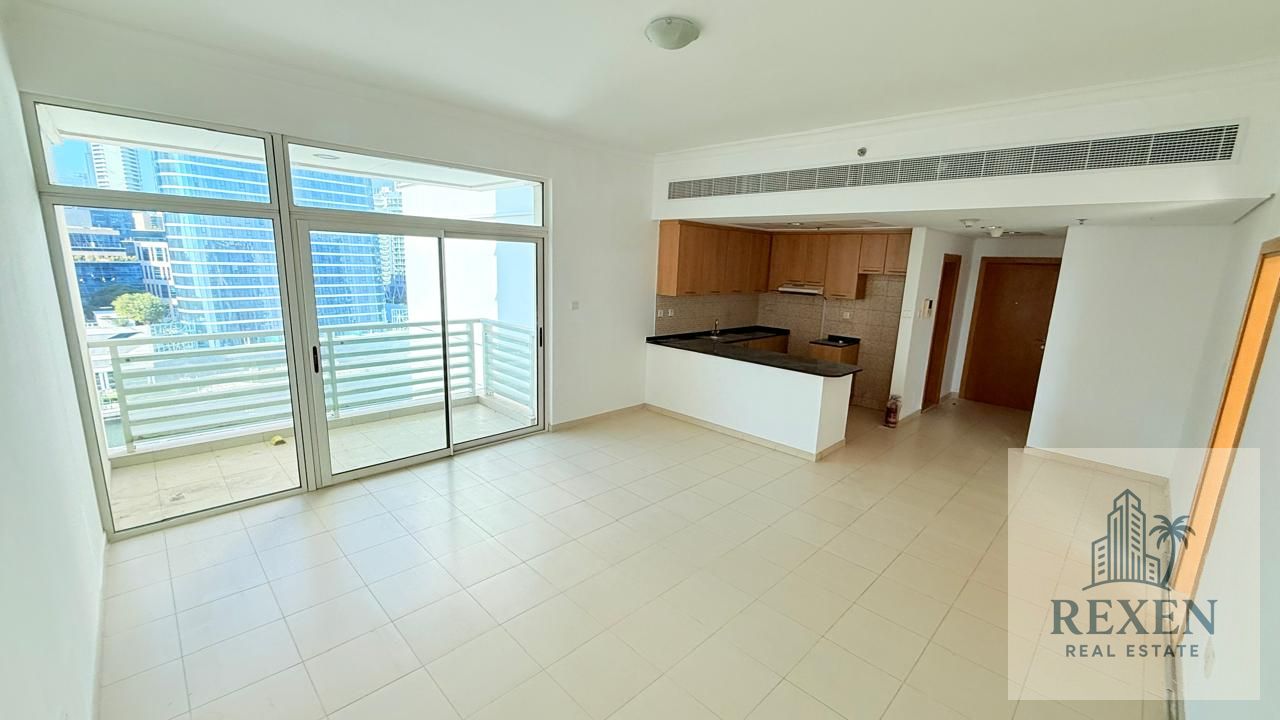 VACANT | CLEAN | READY TO MOVE