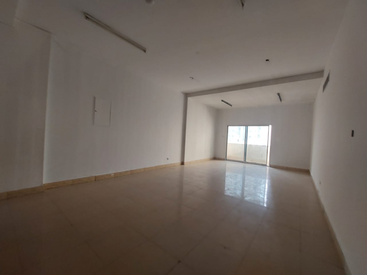 No Deposit Huge Size 2bhk With Spacious Close Hall Central Ac With Balcony Near to Abu Shagara Park Aed 43K Only Size 2100 Sqft Washroom 2