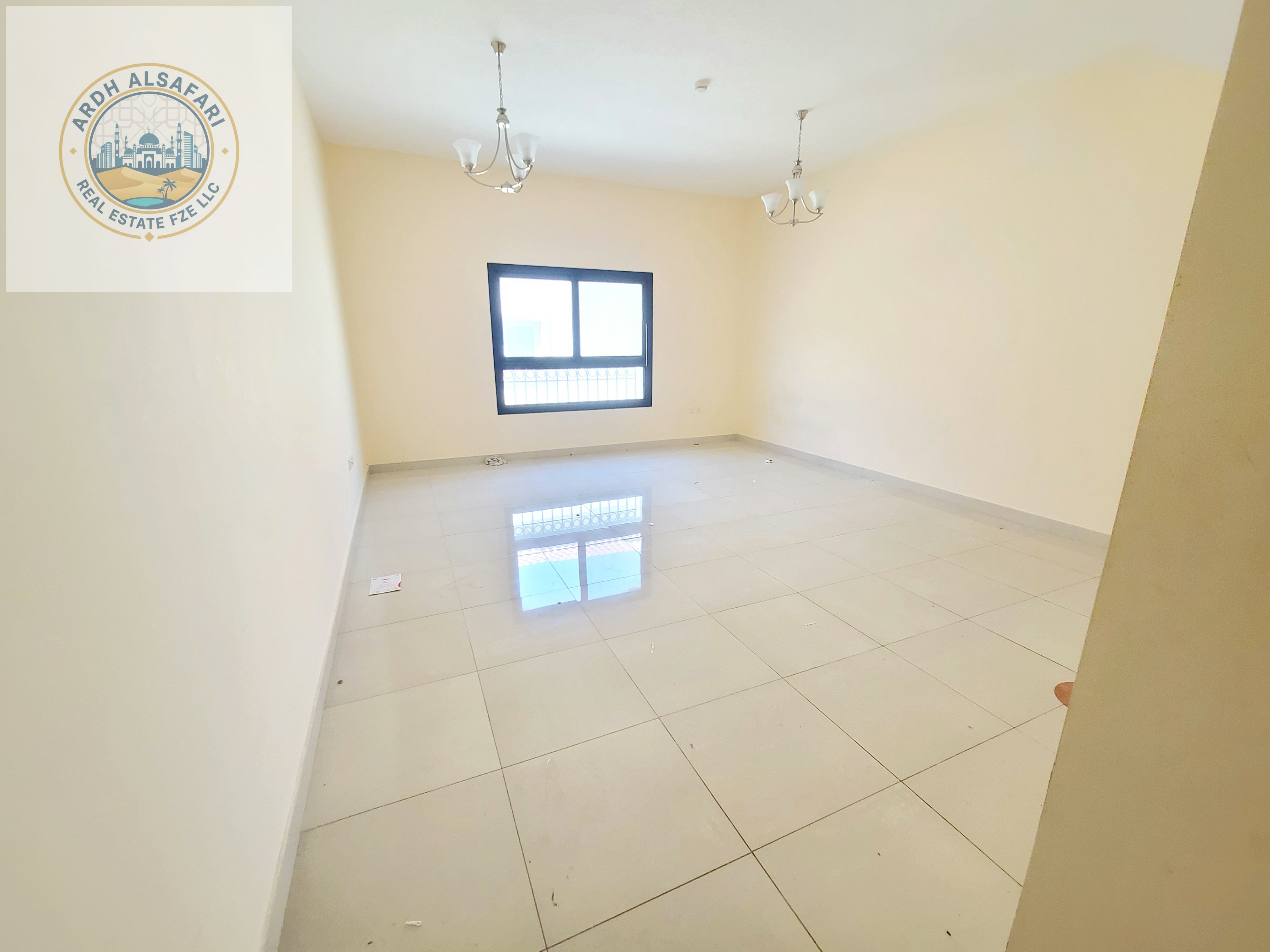 SPACIOUS 2BHK APARTMENT MASTER BADROOM WITH COVERED PARKING