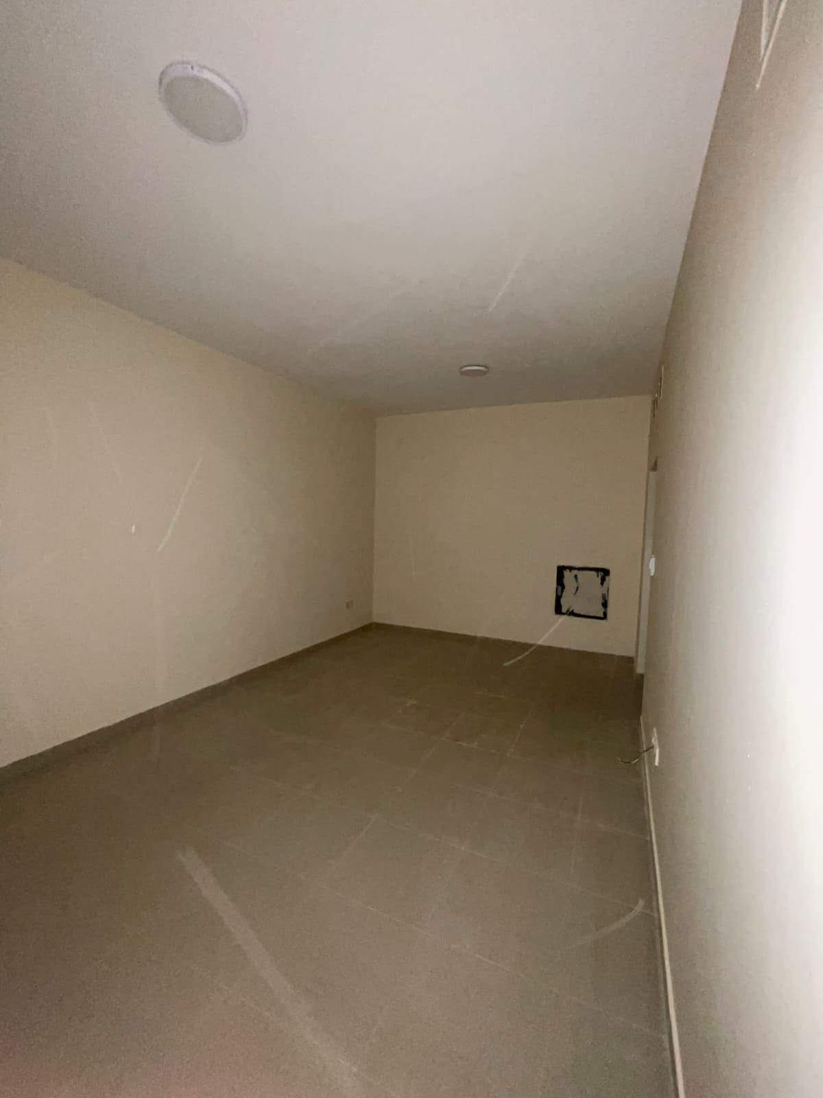 Rent in Sharjah – Muwaileh 2 bedrooms and a living room with excellent space 2 bathrooms Balcony Very prime location, close to all schools