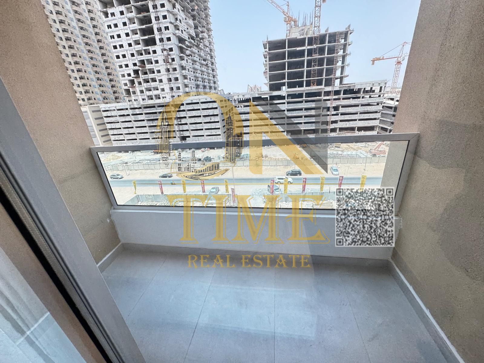 Get an exclusive AED 10,000 discount on this investment property in a prime location with dedicated parking, ideal for long-term rental or personal us