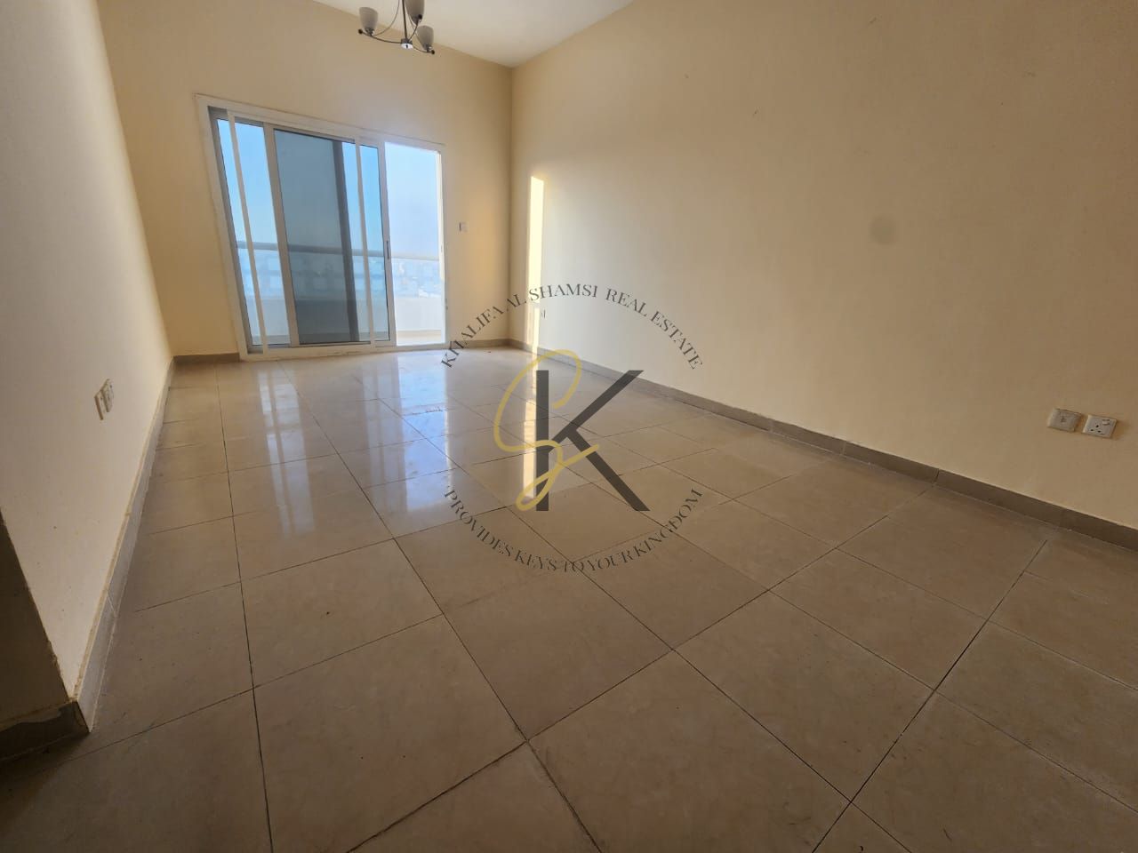 Luxurious 2Bhk||With Balcony||School Area||