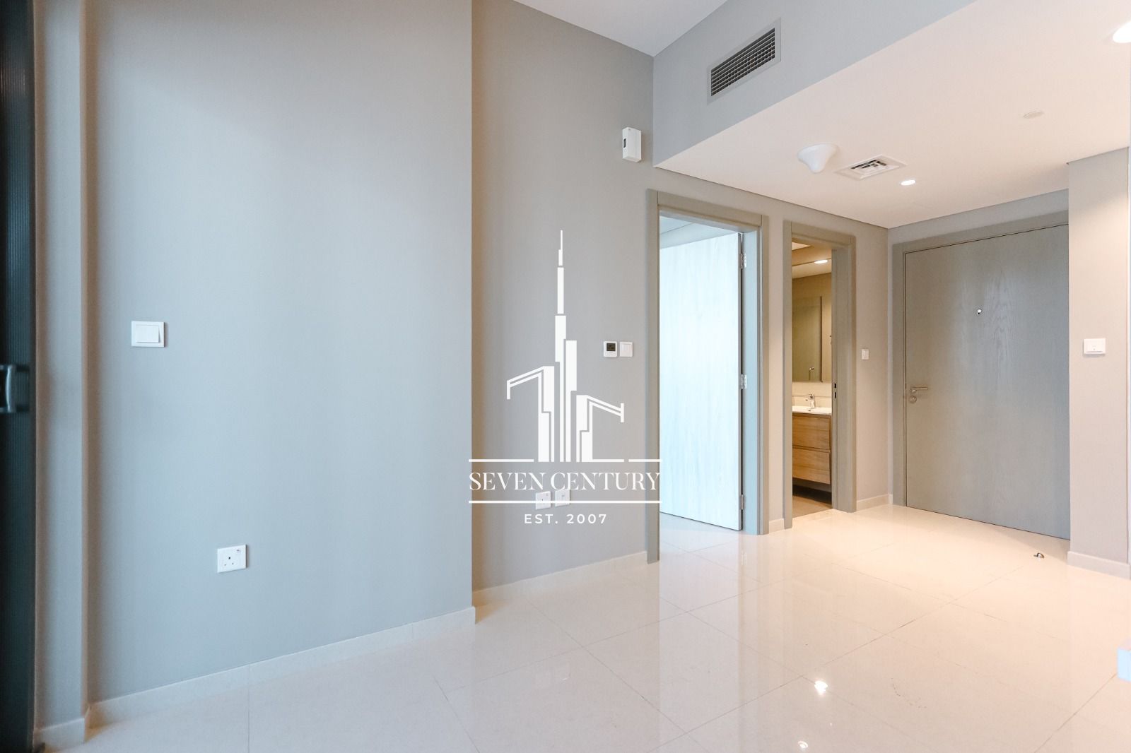1BHK | Tenanted | High Floor | Prime Location