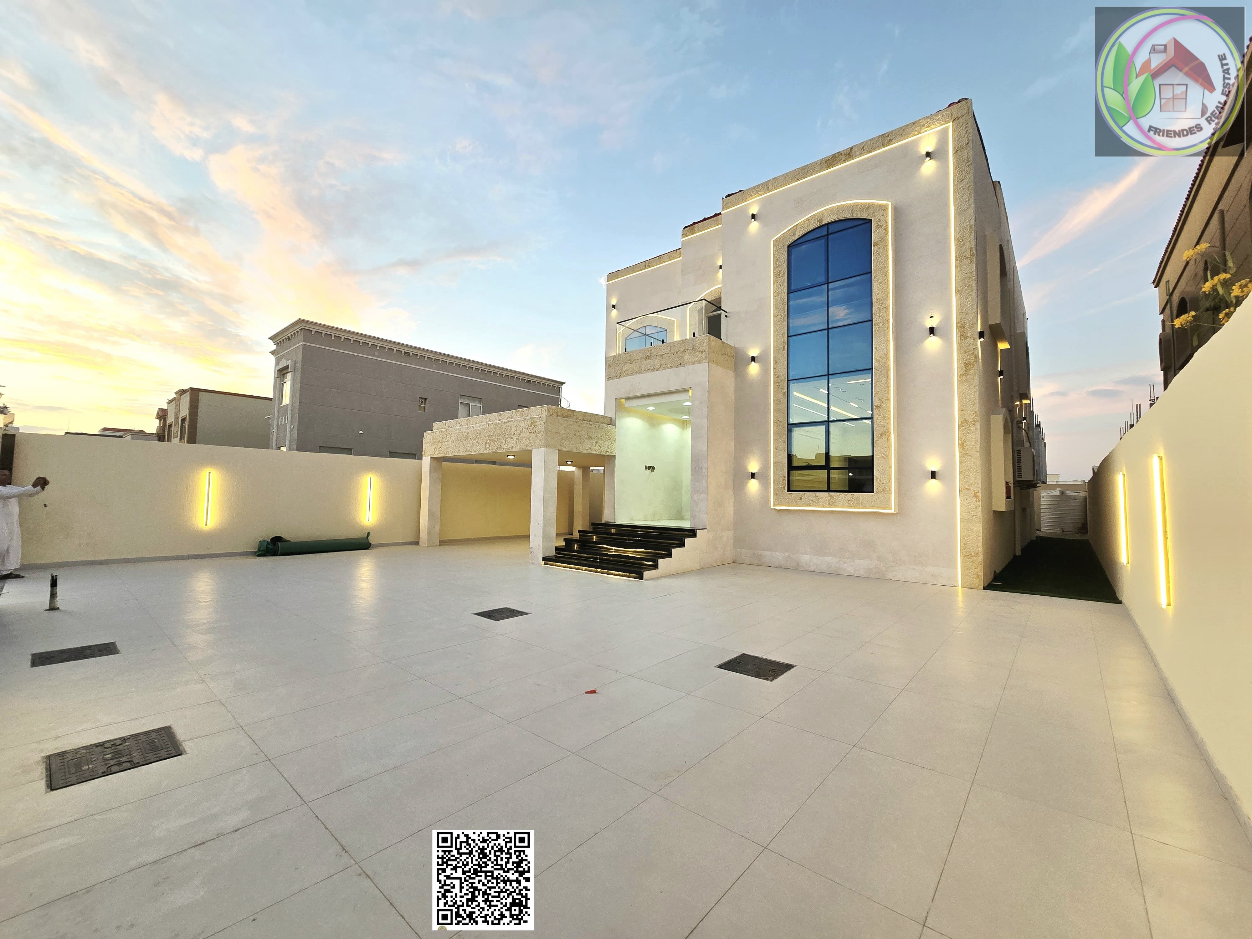 Beautiful stone villa with electricity included, big courtyard, pool can be added. The villa is ready to move in, near Sheikh Ammar Street.