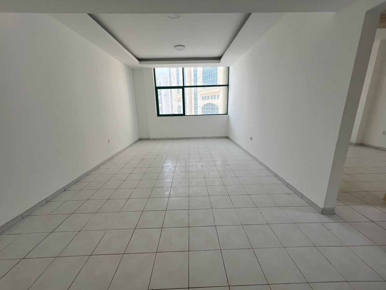 Central AC _ Central gas _ 3 bathrooms _ Spacious _ Super deluxe finishing _ Prime location _ Great price