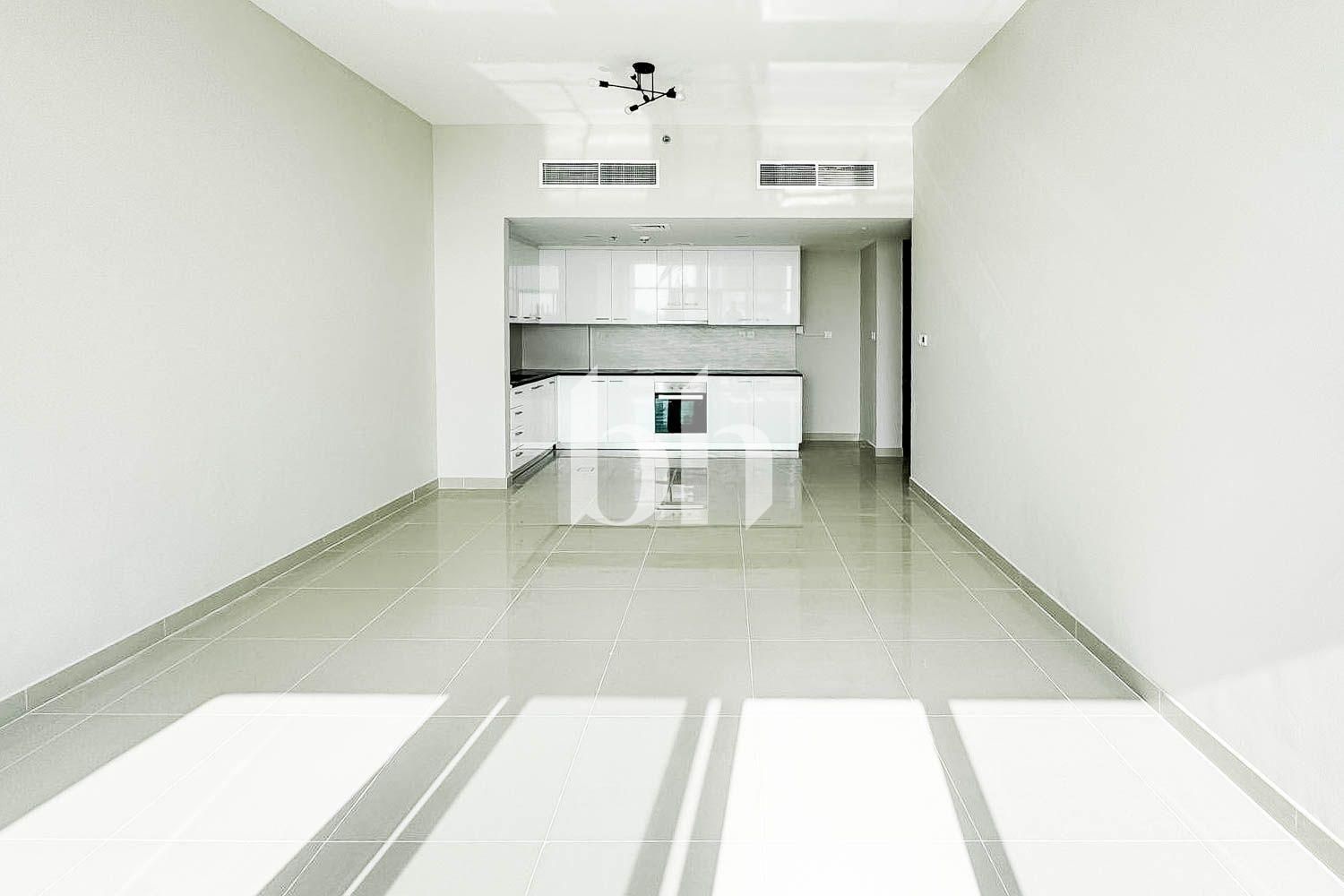 6 Cheques | Furnished |Vacant | Balcony| 1 Parking