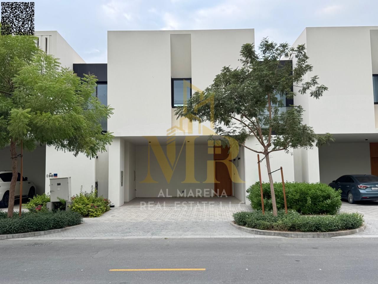 A villa with a price including electricity, water and air conditioning on the main street, ready to move in, in the most prestigious areas of Ajman. F