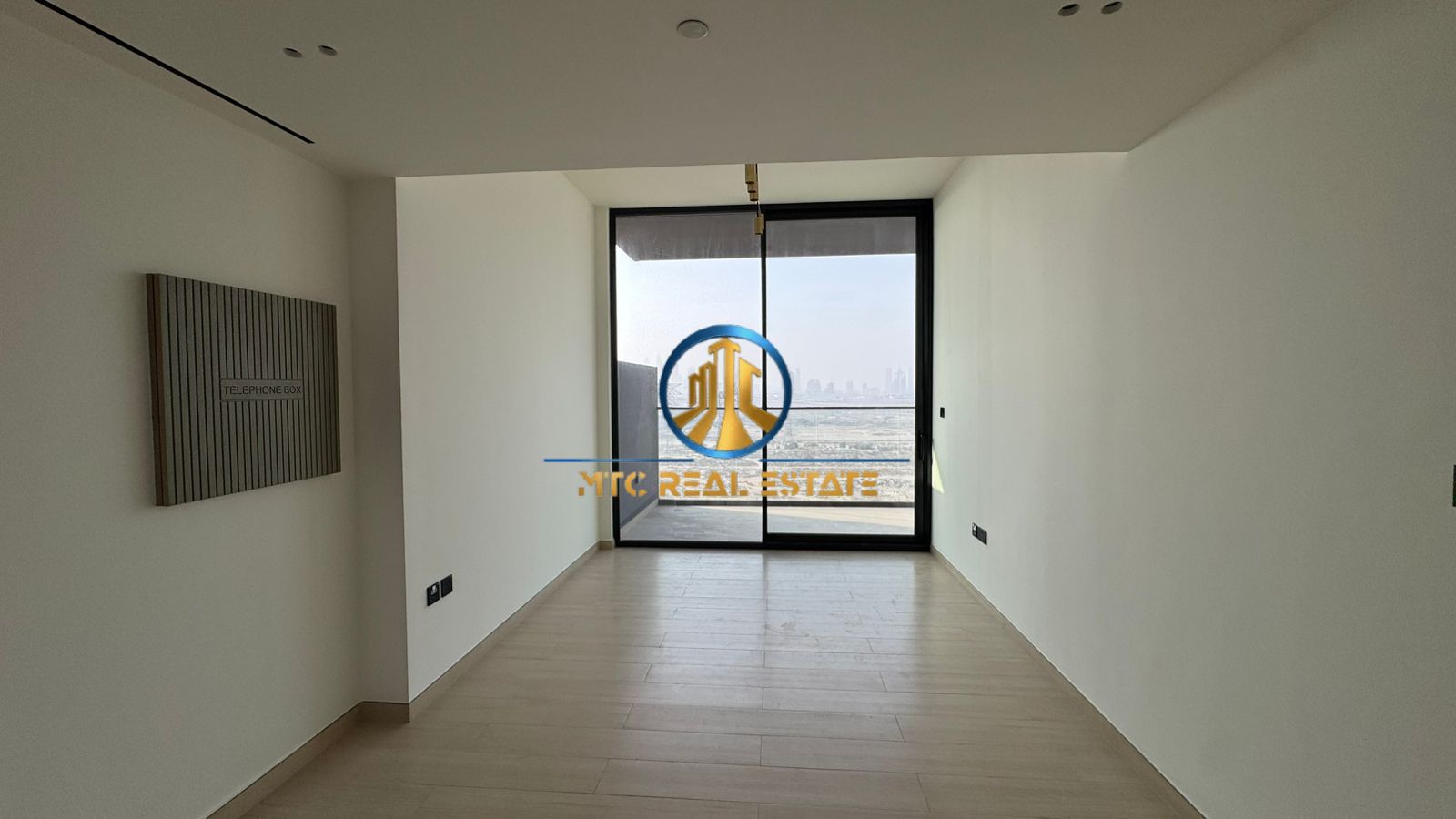 1 BHK SEMI FURNISHED | PRIME LOCATION | VACANT | SPACIOUS