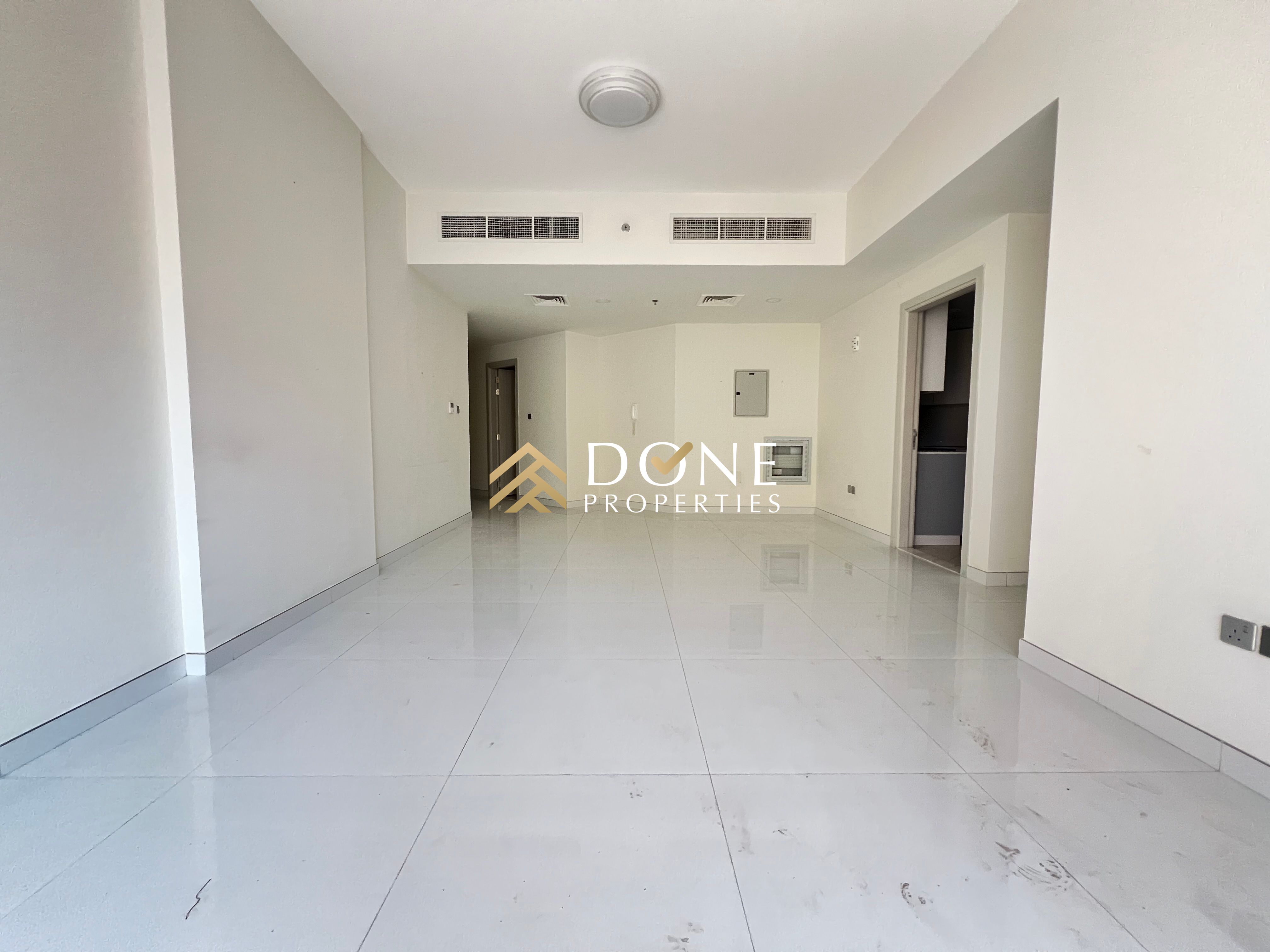 BRAND NEW. LUXURIOUS APARTMENT. BOTH MASTER BEDROOM & WARDROBE. SPECIOUS HALL 2BR