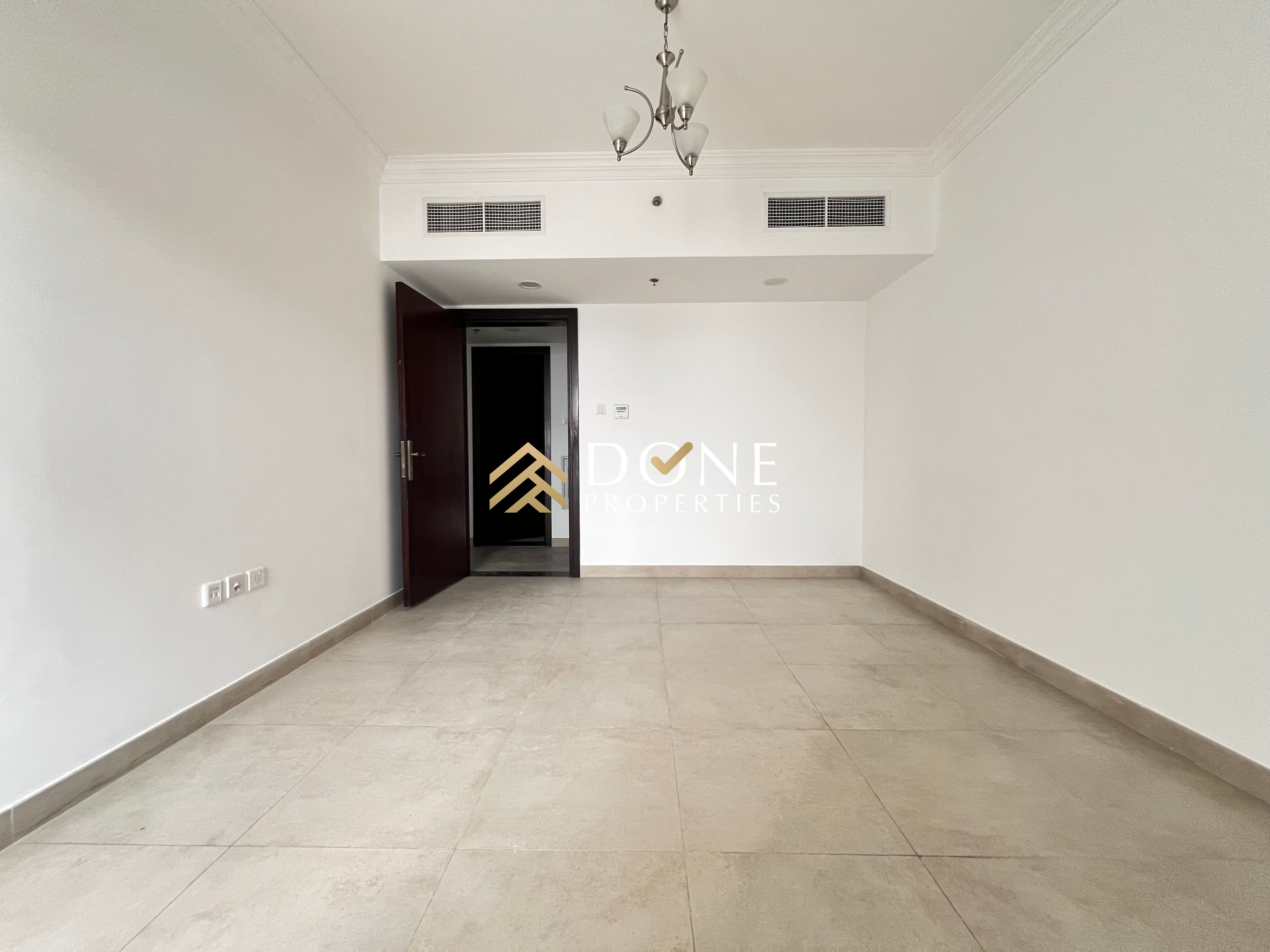 PARKING FREE. NEAR SAFARI. READY TO MOVE. SEPARATE HALL. BALCONY. SPECIOUS 2BHK